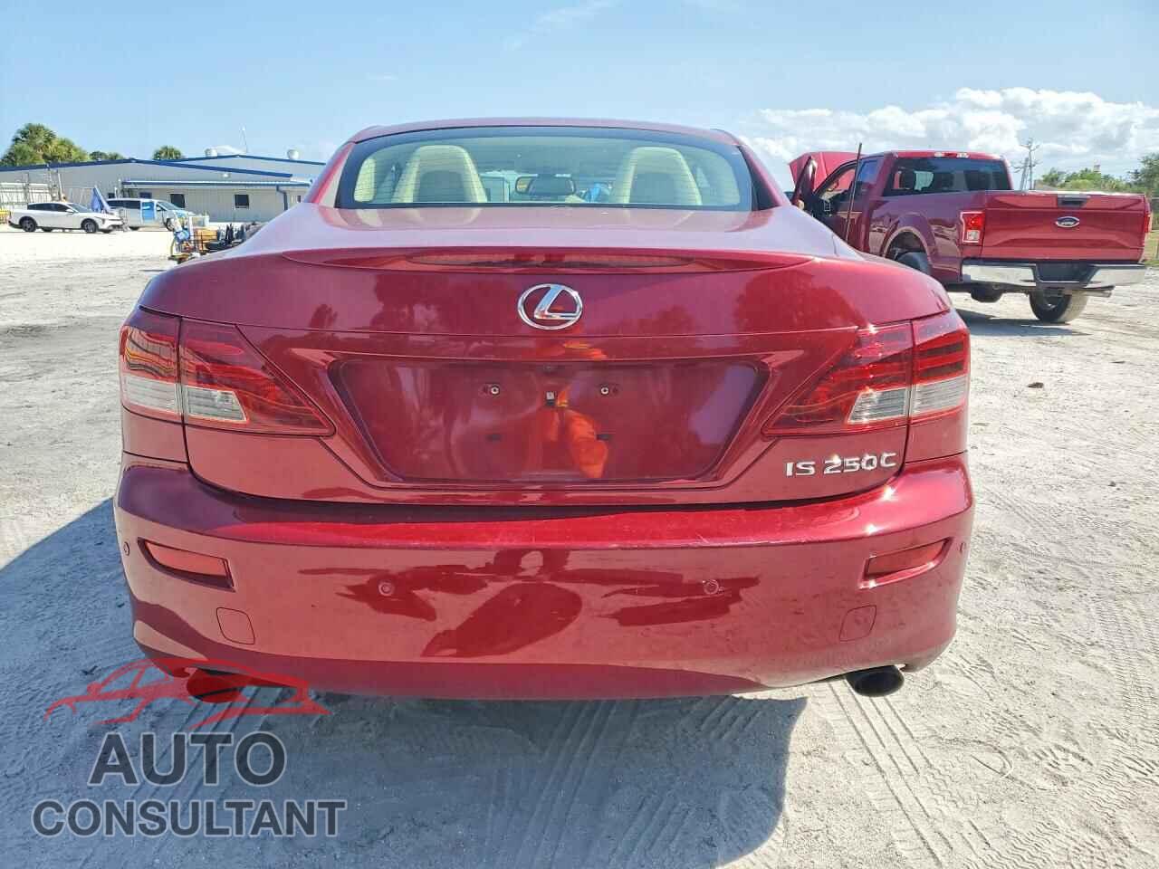 LEXUS IS 2012 - JTHFF2C20C2521826