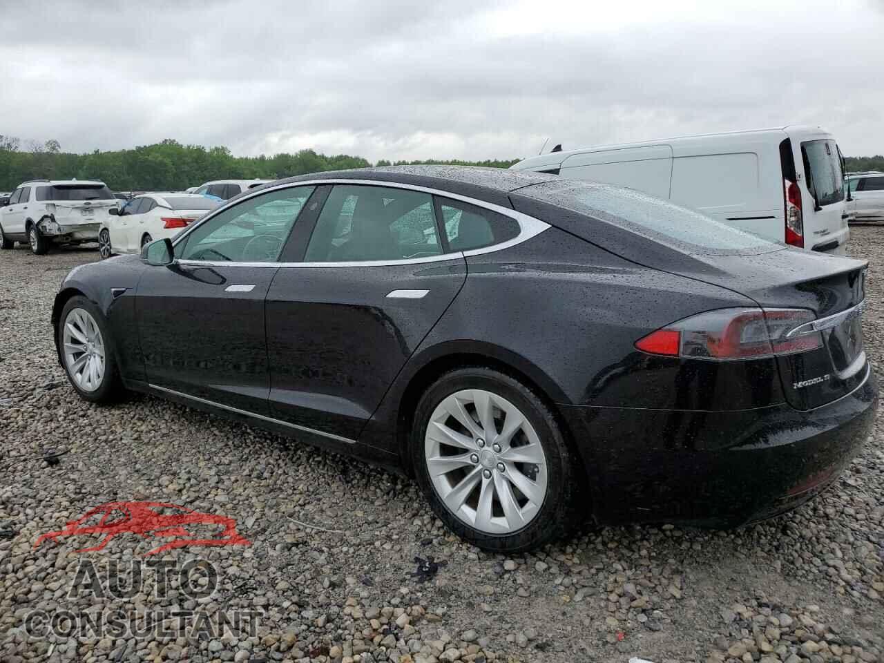 TESLA MODEL S 2017 - 5YJSA1E26HF208208