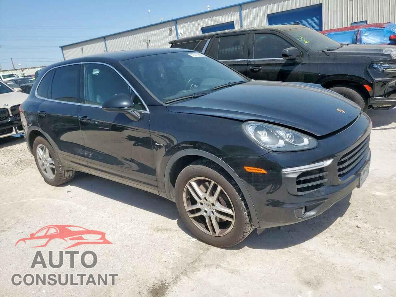 PORSCHE CAYENNE 2015 - WP1AF2A20FLA31124