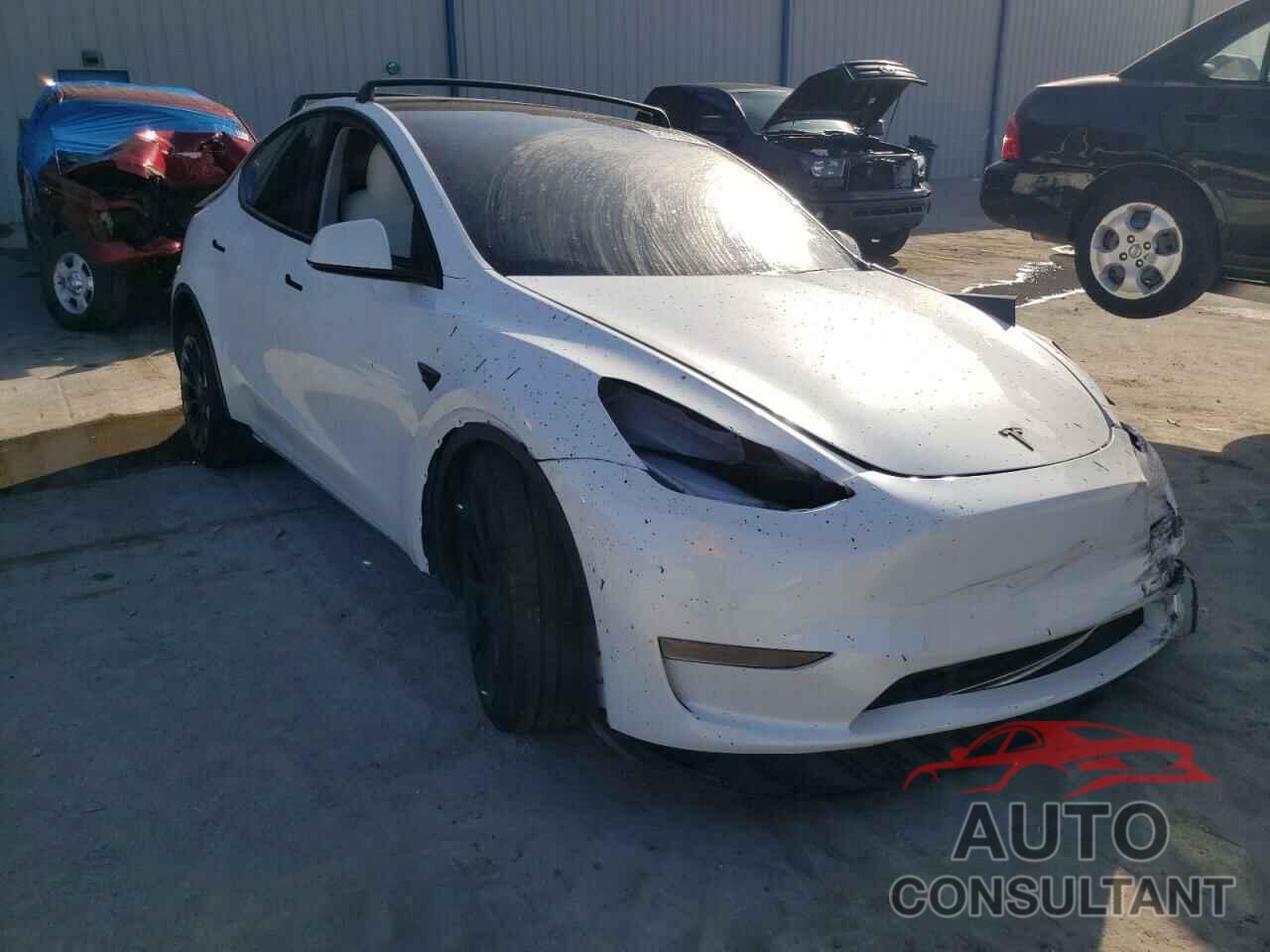 TESLA MODEL Y 2020 - 5YJYGDEE3LF034238