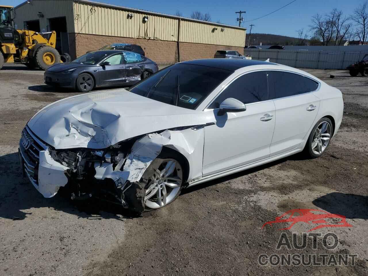 AUDI A5 2019 - WAUANCF57KA044405