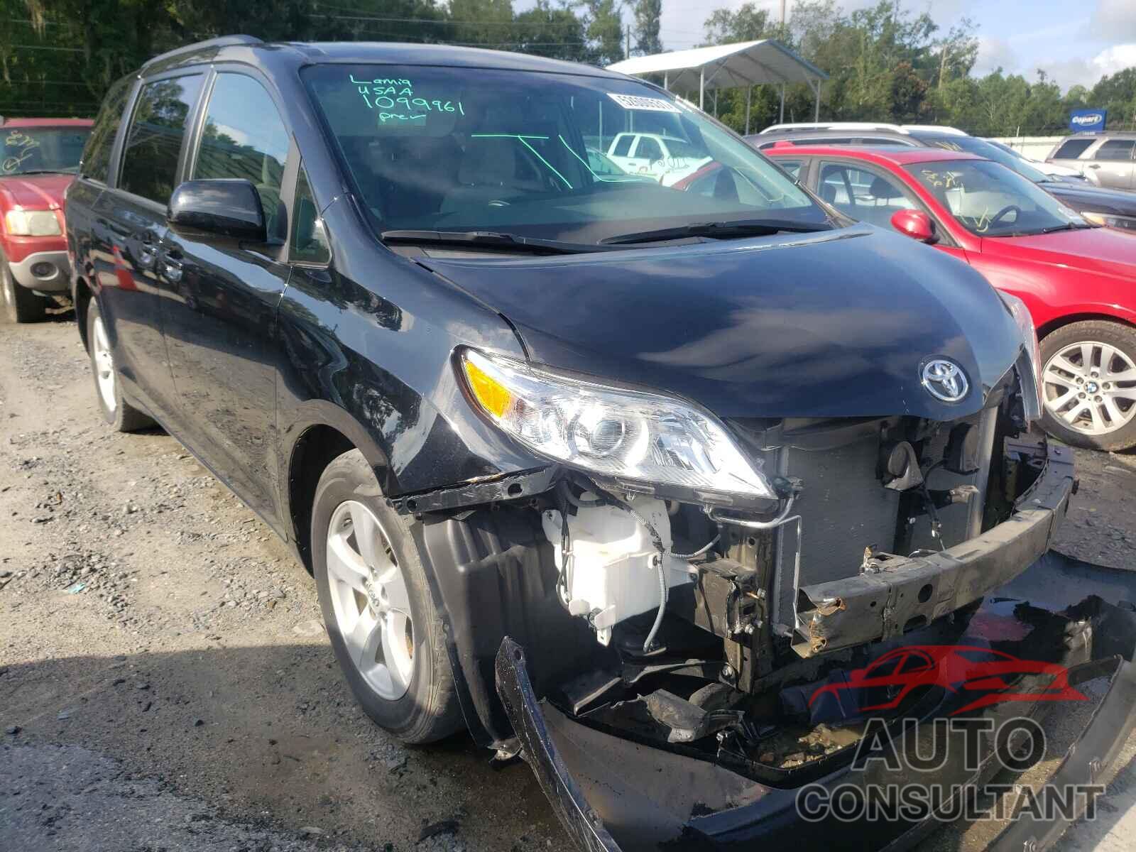 TOYOTA SIENNA 2017 - 5TDKZ3DC1HS876508