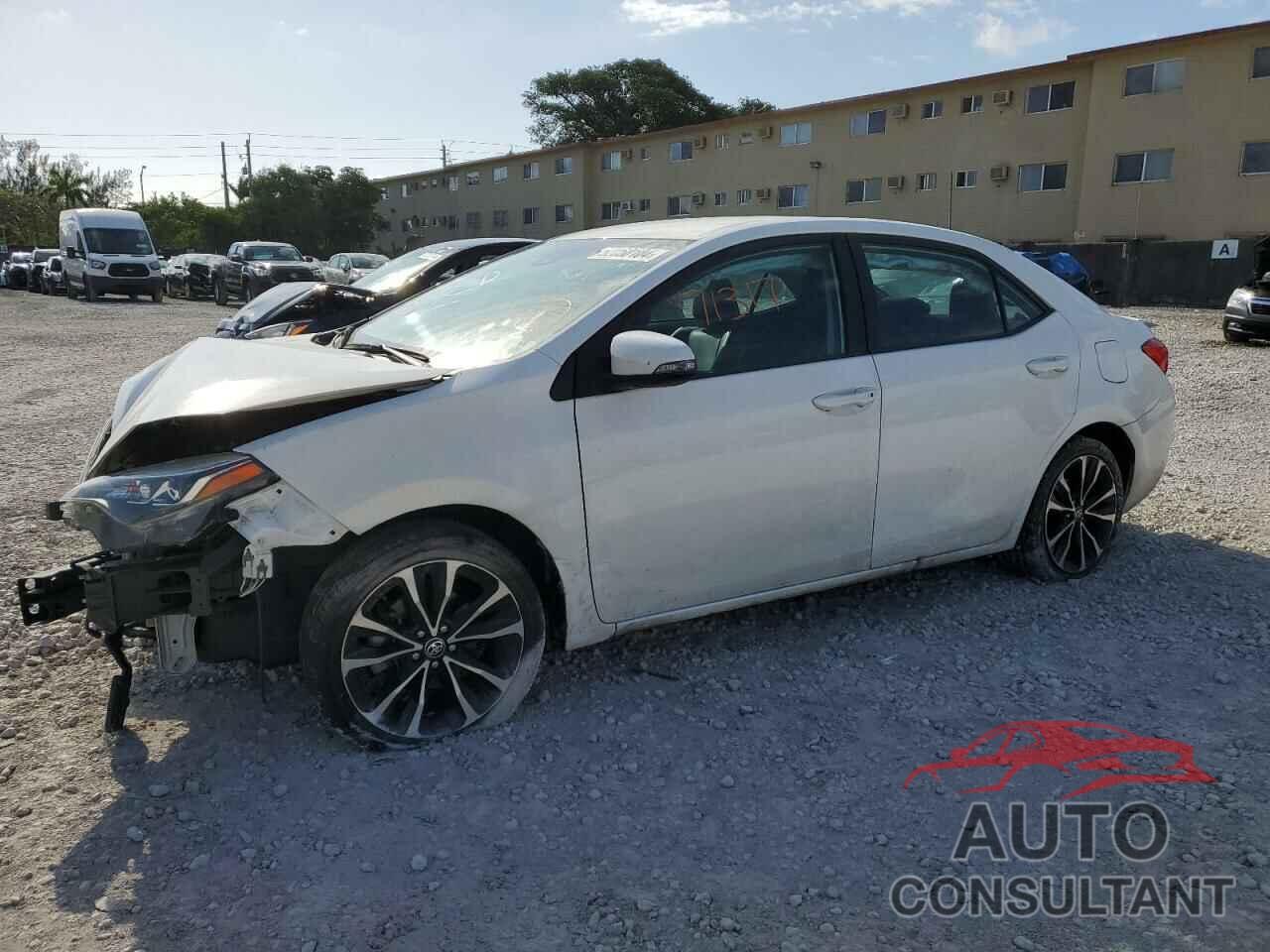 TOYOTA COROLLA 2019 - 5YFBURHE8KP881458