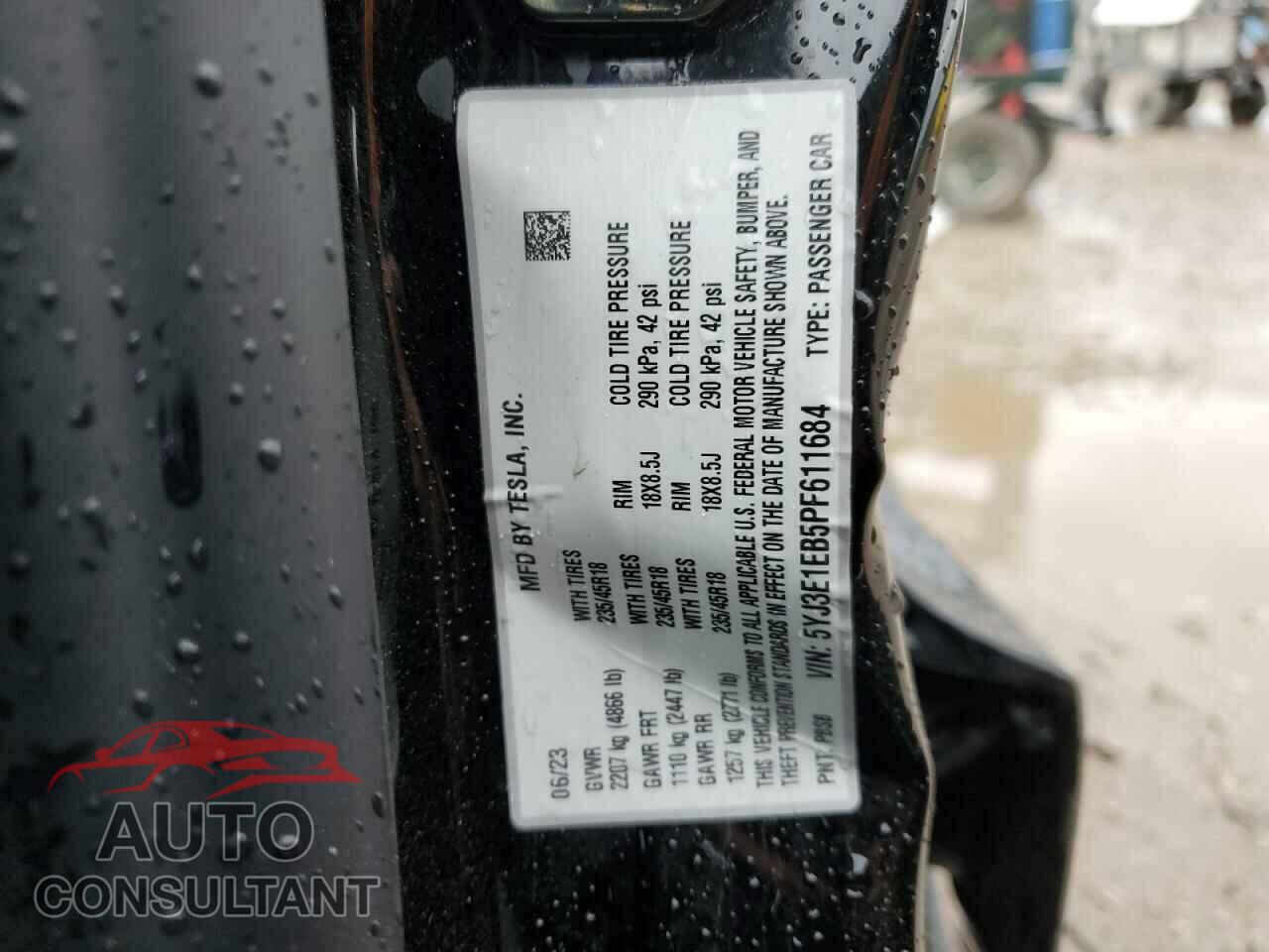 TESLA MODEL 3 2023 - 5YJ3E1EB5PF611684
