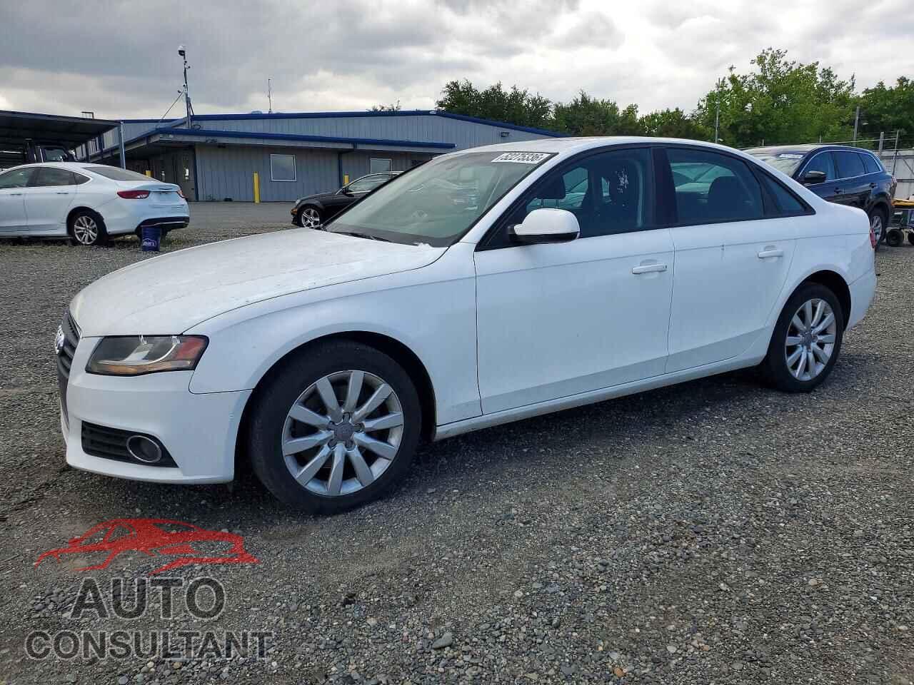 AUDI A4 2012 - WAUAFAFL8CN017417