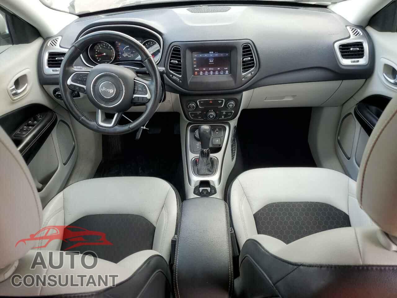 JEEP COMPASS 2018 - 3C4NJDBBXJT153241