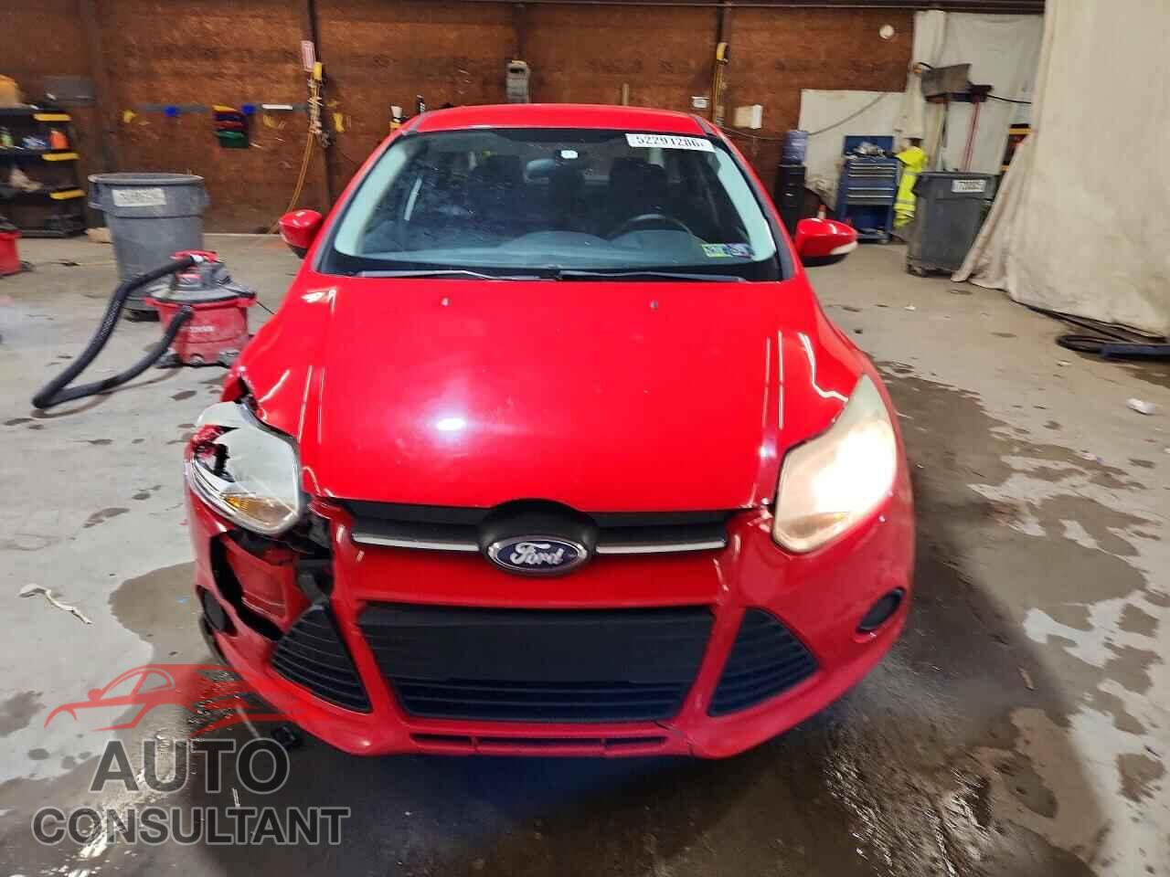 FORD FOCUS 2014 - 1FADP3F26EL124275