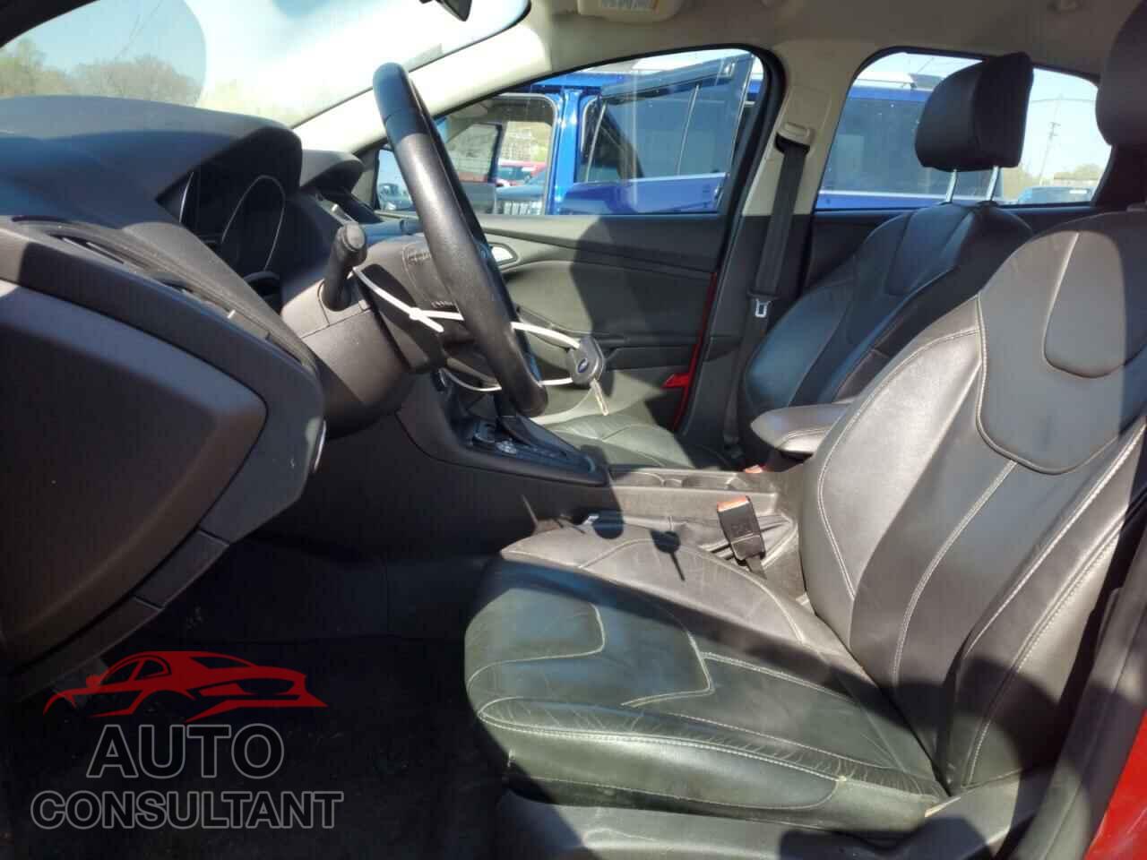 FORD FOCUS 2015 - 1FADP3F2XFL336419