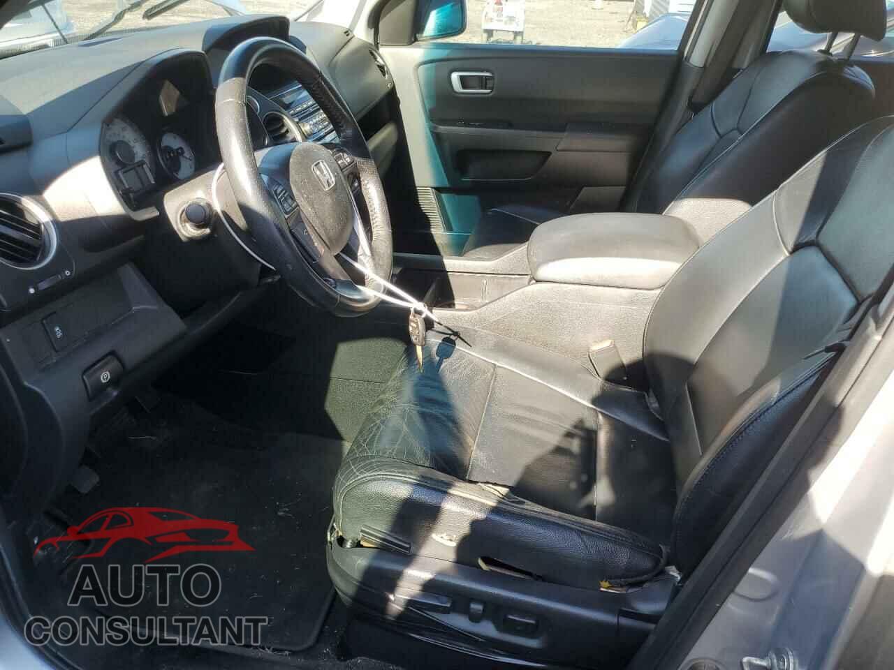 HONDA PILOT 2012 - 5FNYF4H6XCB042831