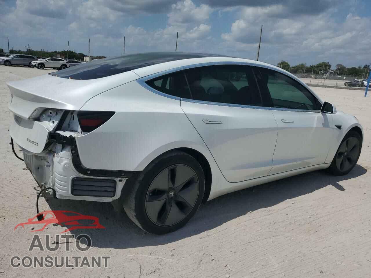 TESLA MODEL 3 2019 - 5YJ3E1EB5KF418329