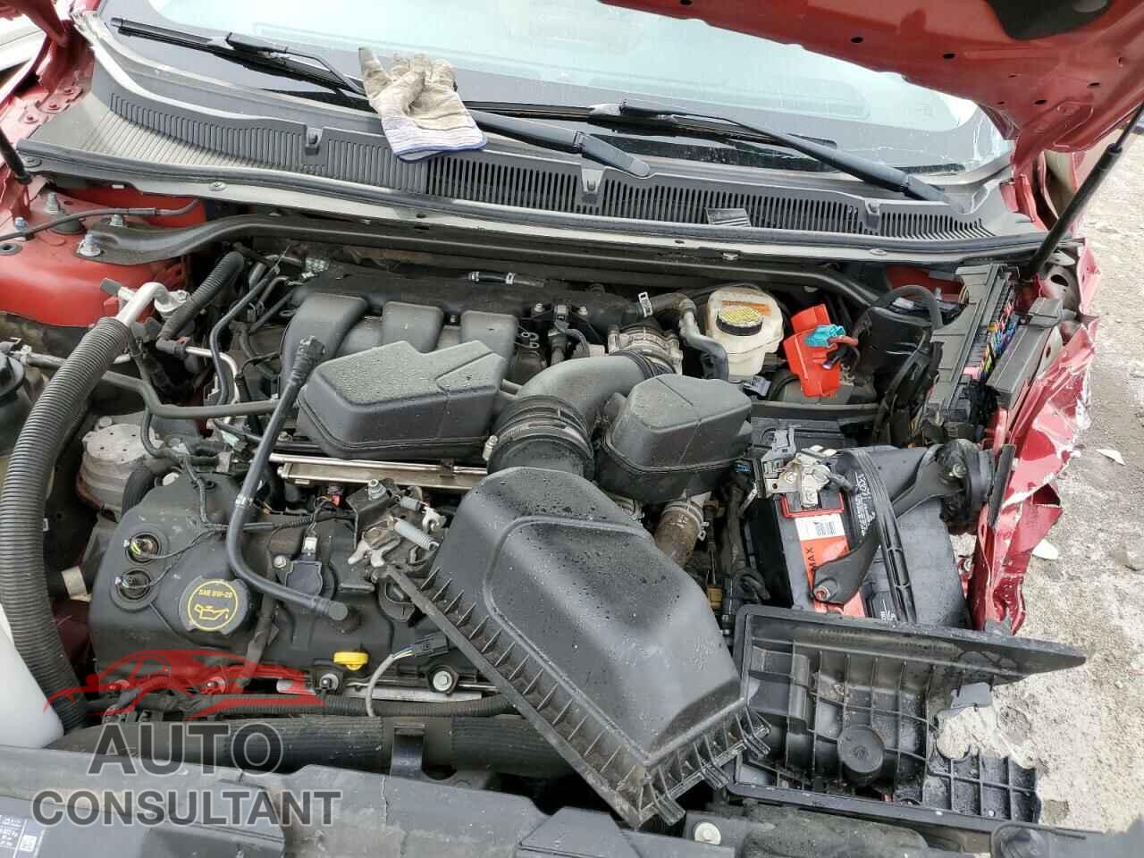 FORD TAURUS 2017 - 1FAHP2E82HG131898