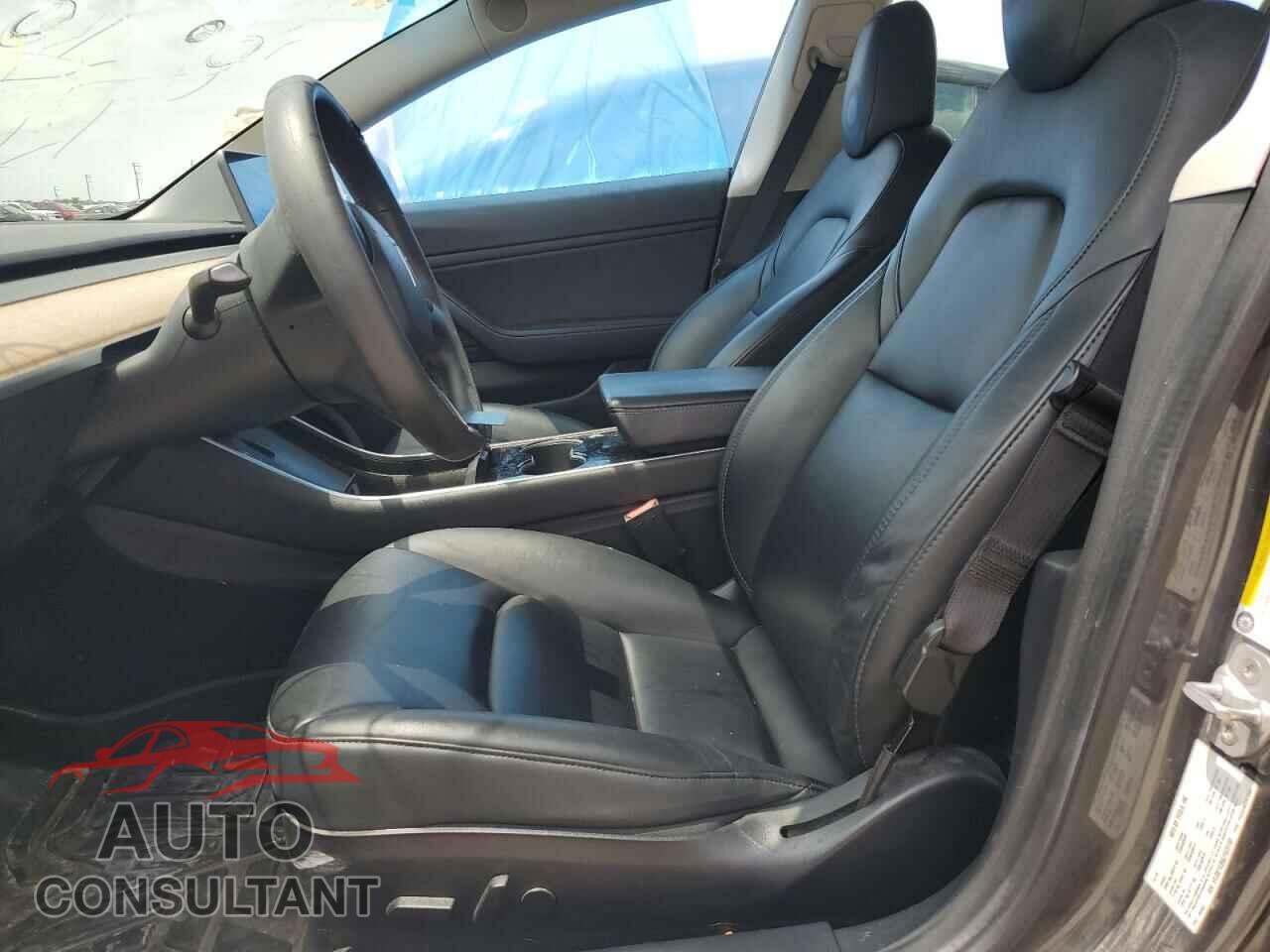 TESLA MODEL 3 2020 - 5YJ3E1EB6LF620193