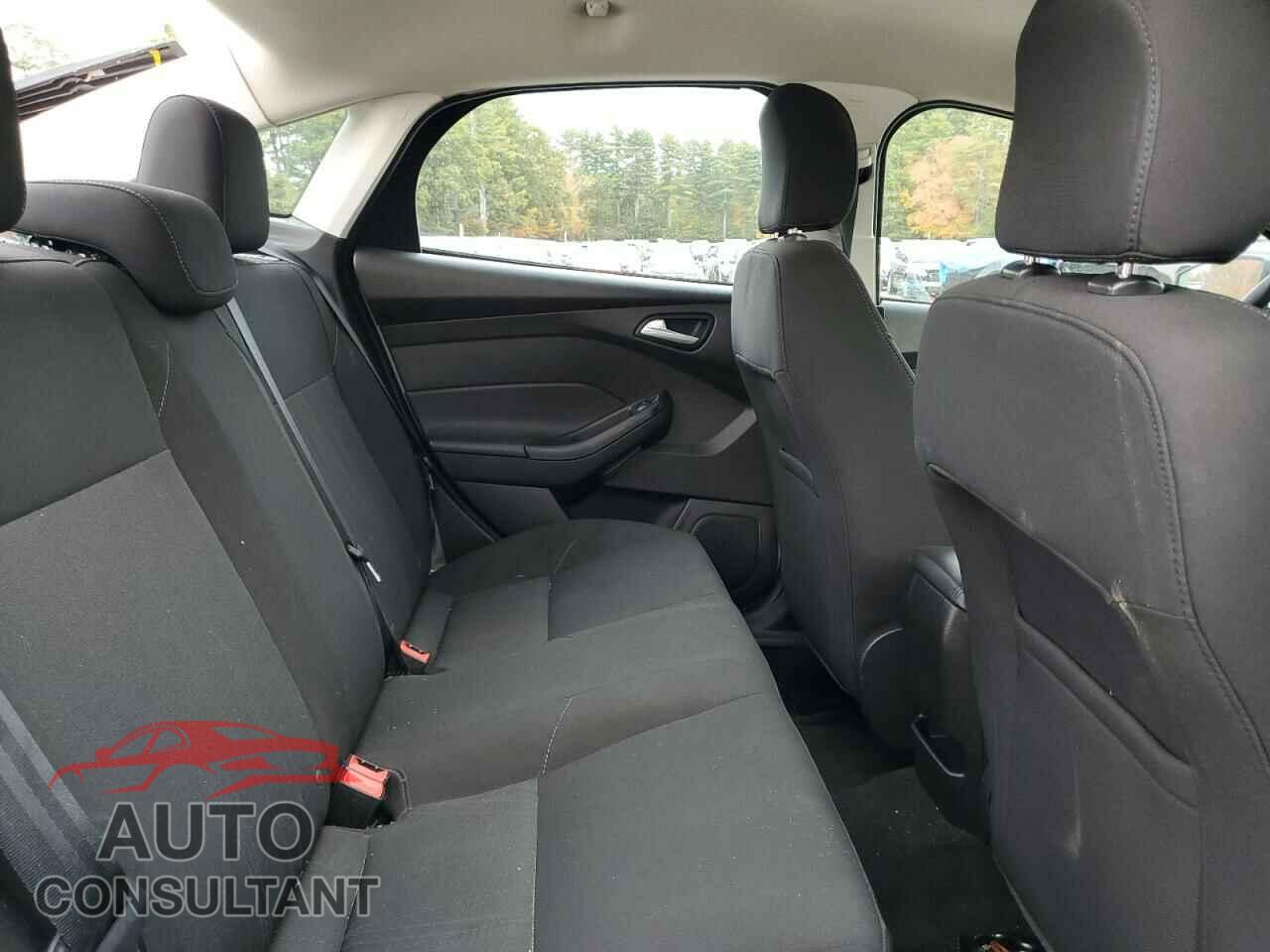 FORD FOCUS 2017 - 1FADP3FEXHL281032