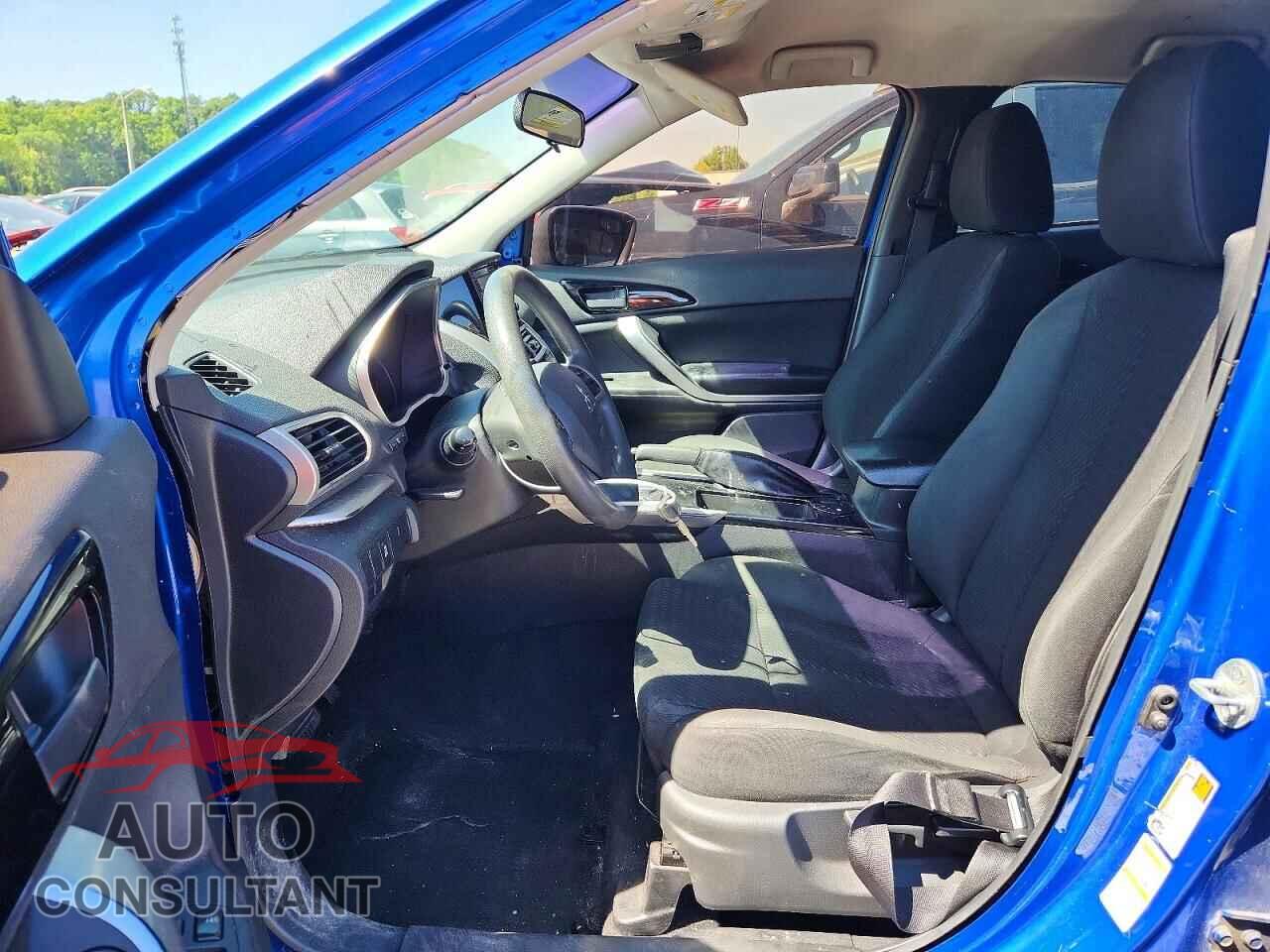 MITSUBISHI ECLIPSE 2018 - JA4AT3AA8JZ049765