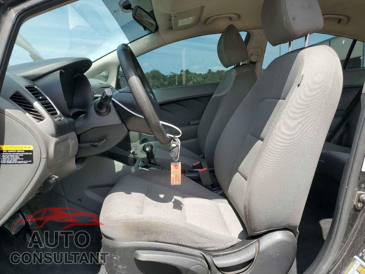 KIA FORTE 2017 - 3KPFK4A76HE097425