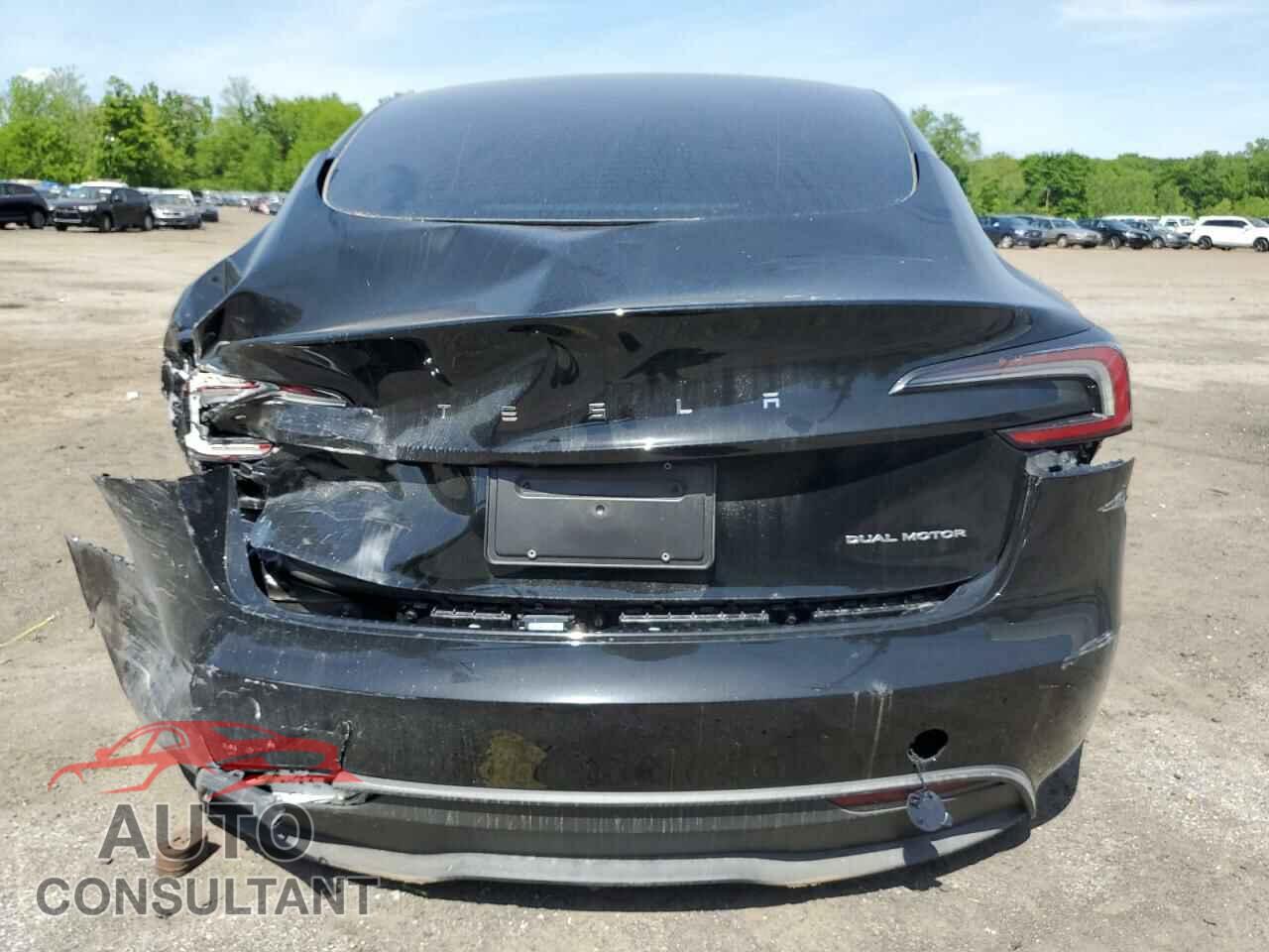 TESLA MODEL 3 2024 - 5YJ3E1EB7RF734552