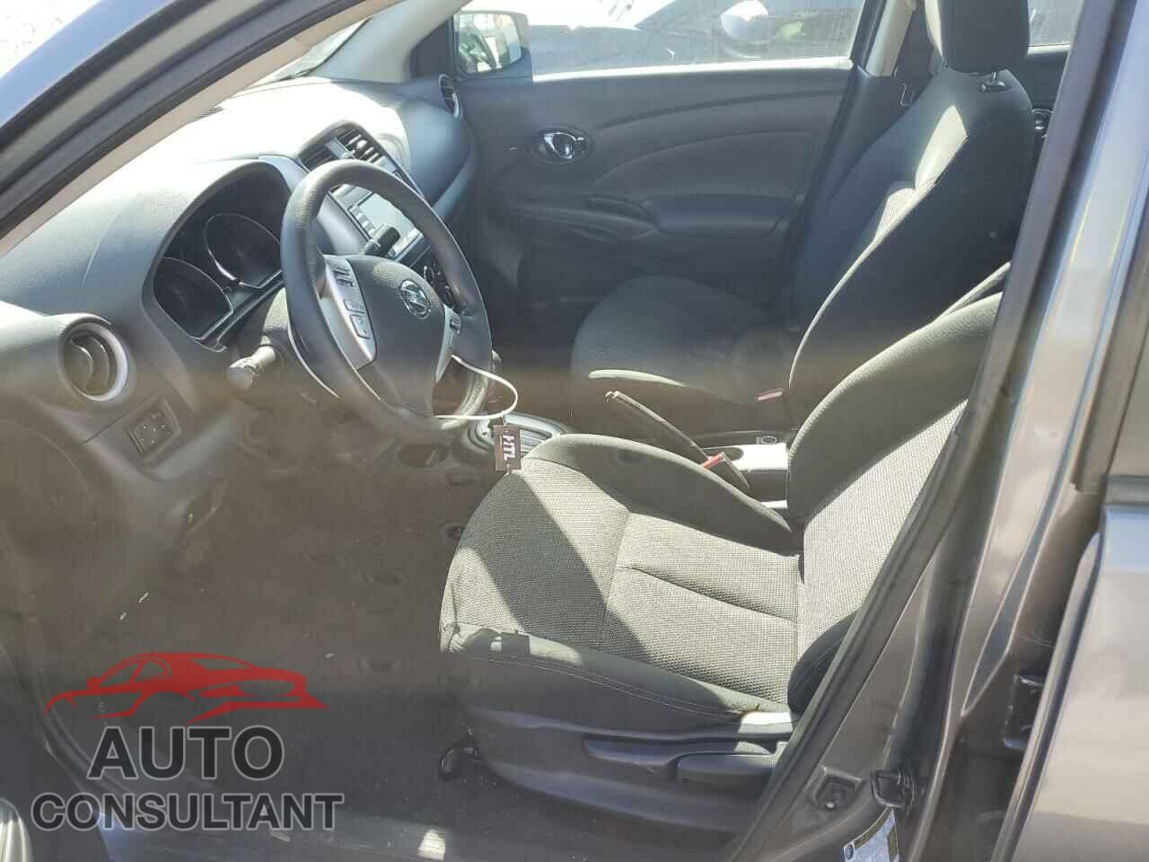 NISSAN VERSA 2019 - 3N1CN7AP3KL815515