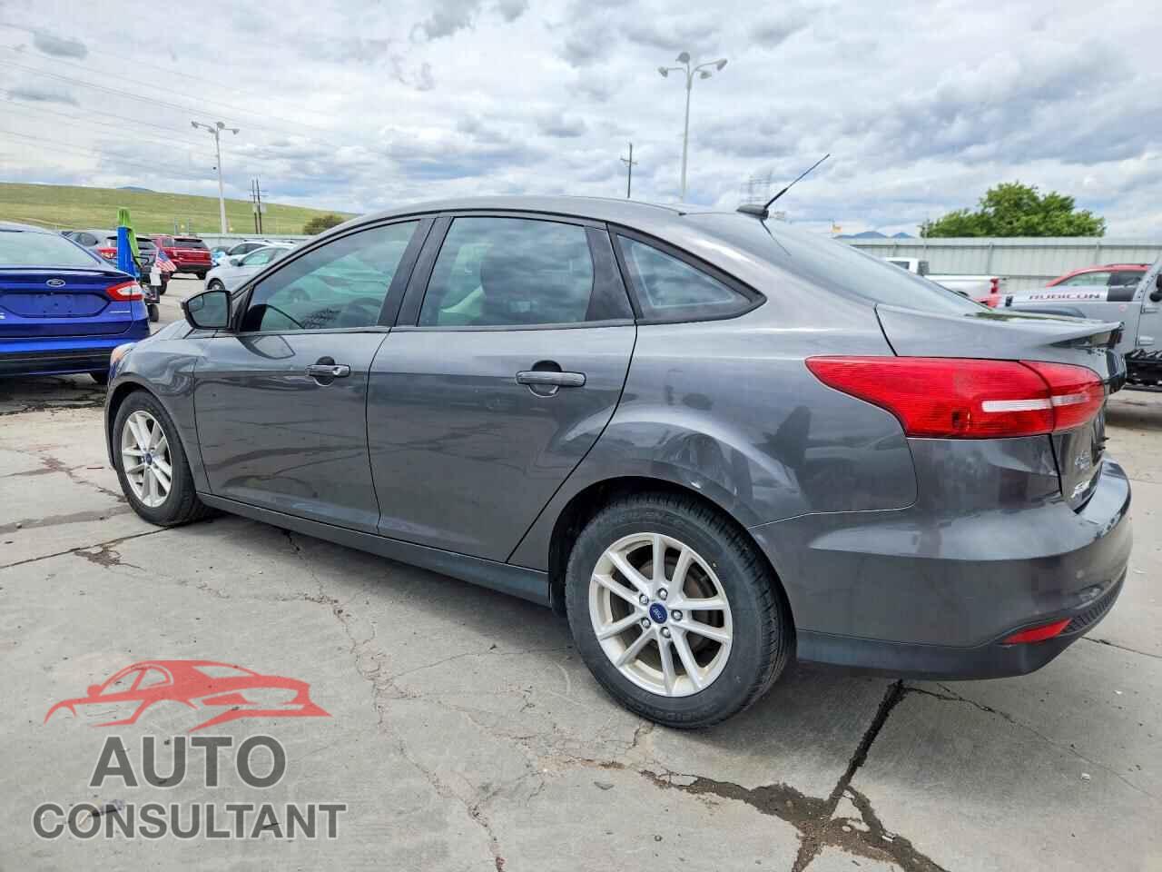 FORD FOCUS 2017 - 1FADP3F27HL245143