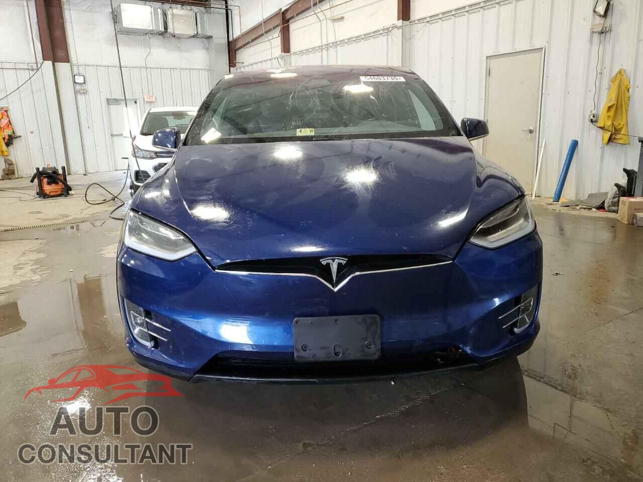 TESLA MODEL X 2017 - 5YJXCBE20HF043732