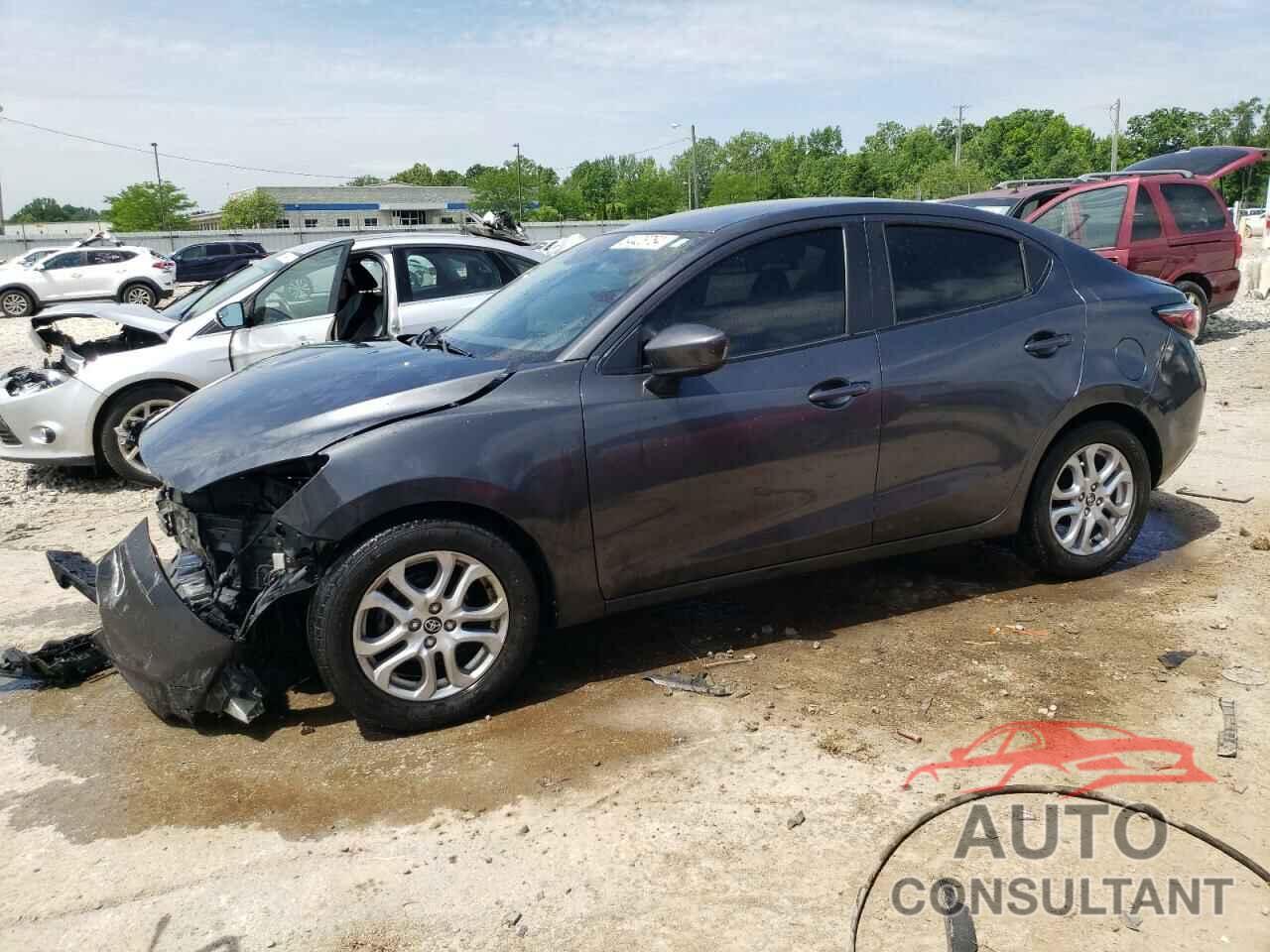 TOYOTA YARIS 2017 - 3MYDLBYV5HY167509