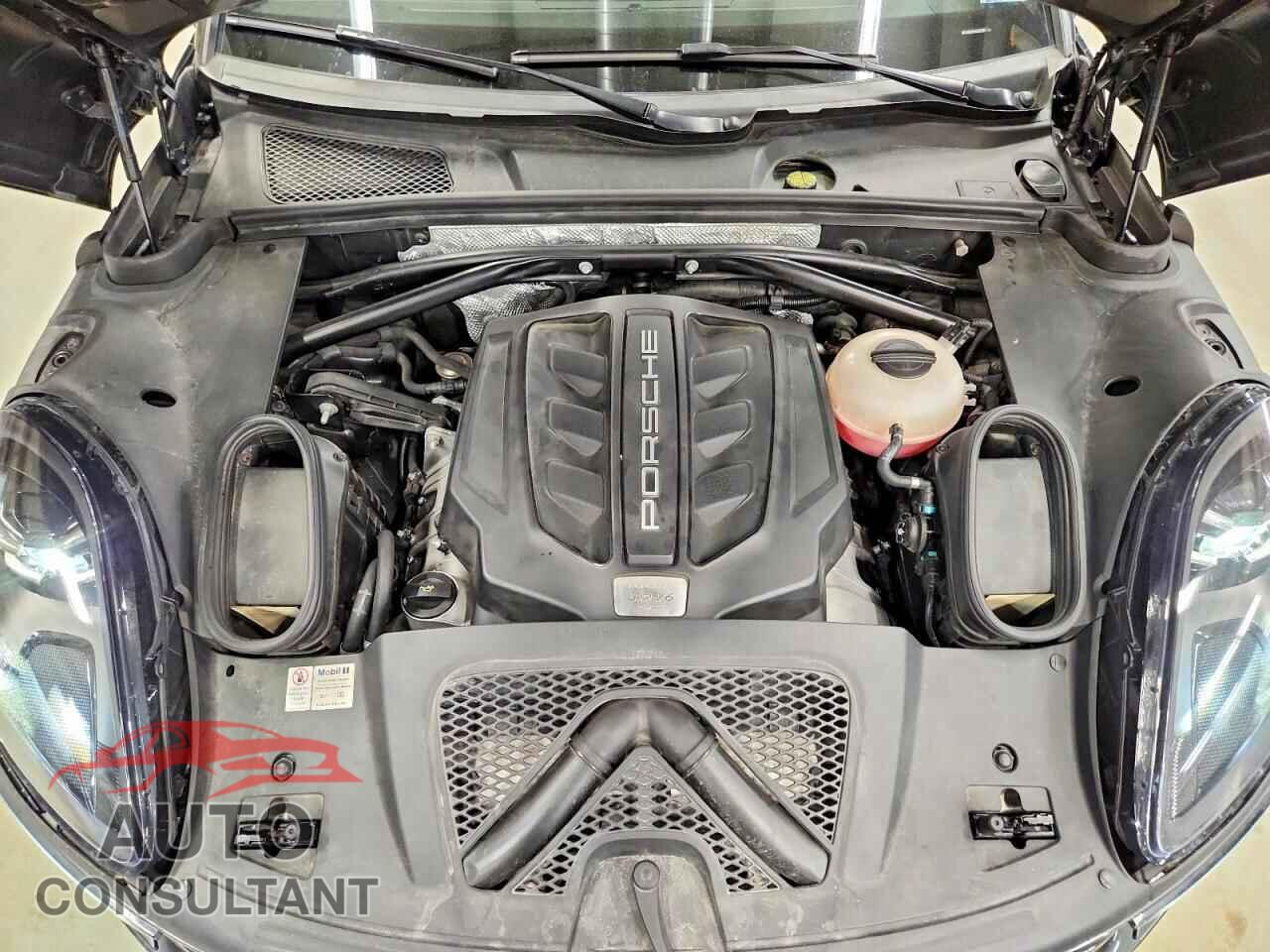 PORSCHE MACAN 2017 - WP1AG2A58HLB52087