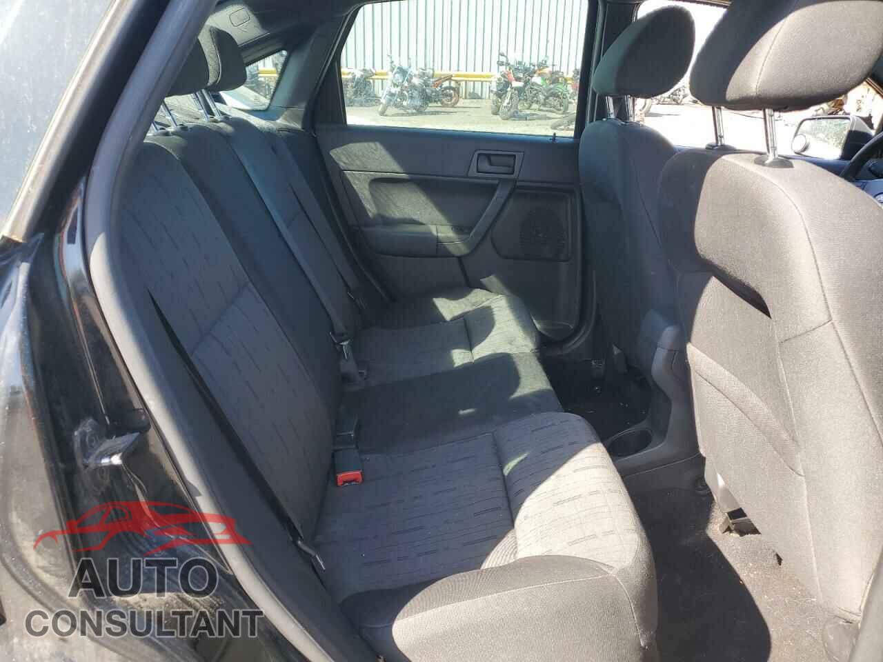 FORD FOCUS 2011 - 1FAHP3FN1BW152829