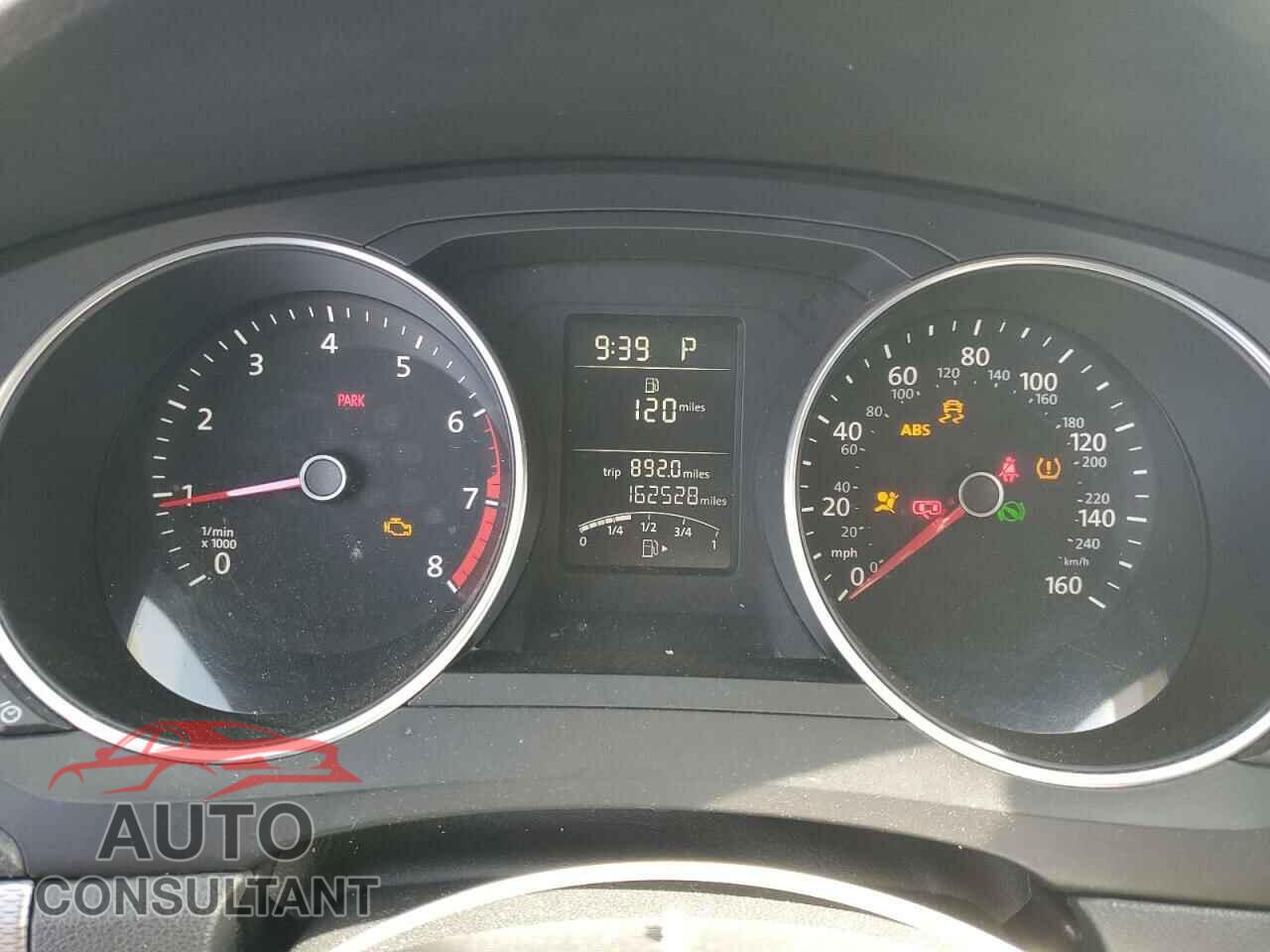 VOLKSWAGEN JETTA 2017 - 3VW2B7AJ7HM325575