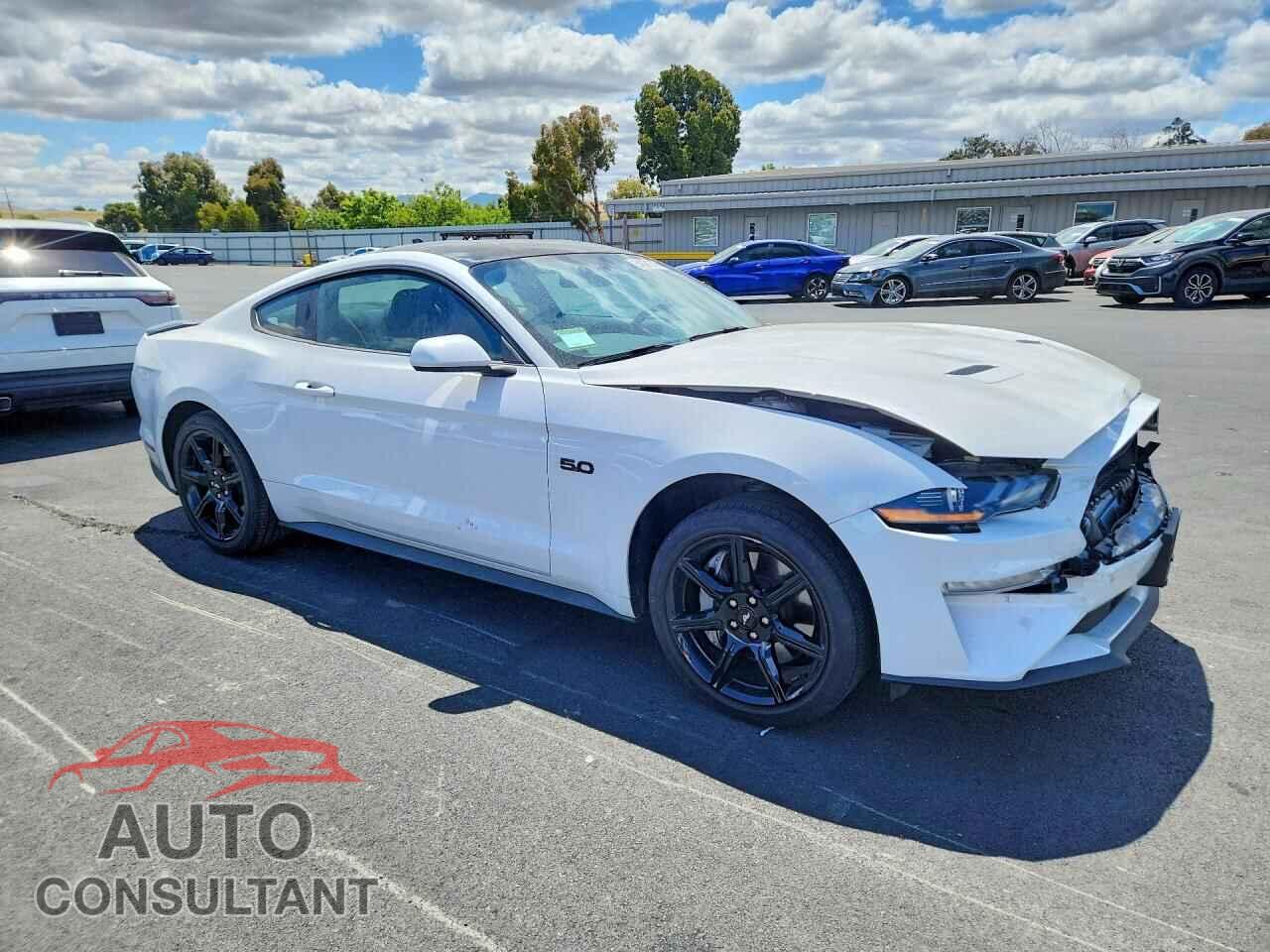 FORD MUSTANG 2020 - 1FA6P8CF3L5163548