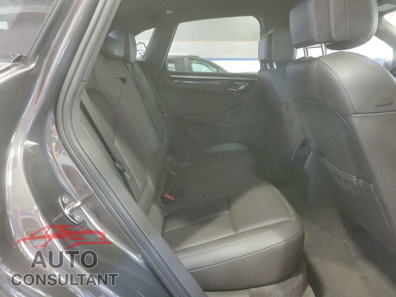 PORSCHE MACAN 2016 - WP1AB2A58GLB55584
