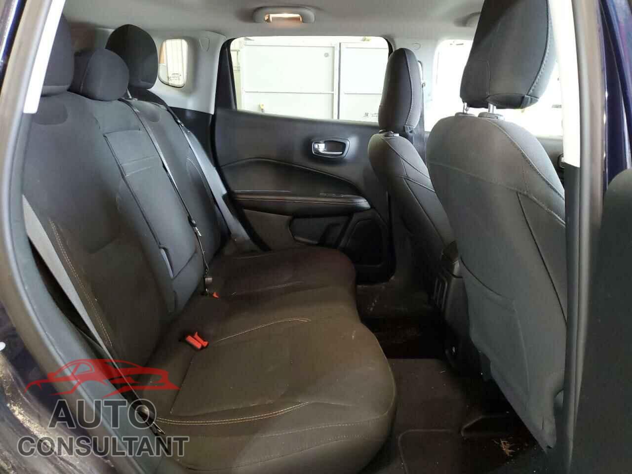 JEEP COMPASS 2018 - 3C4NJDAB8JT151005