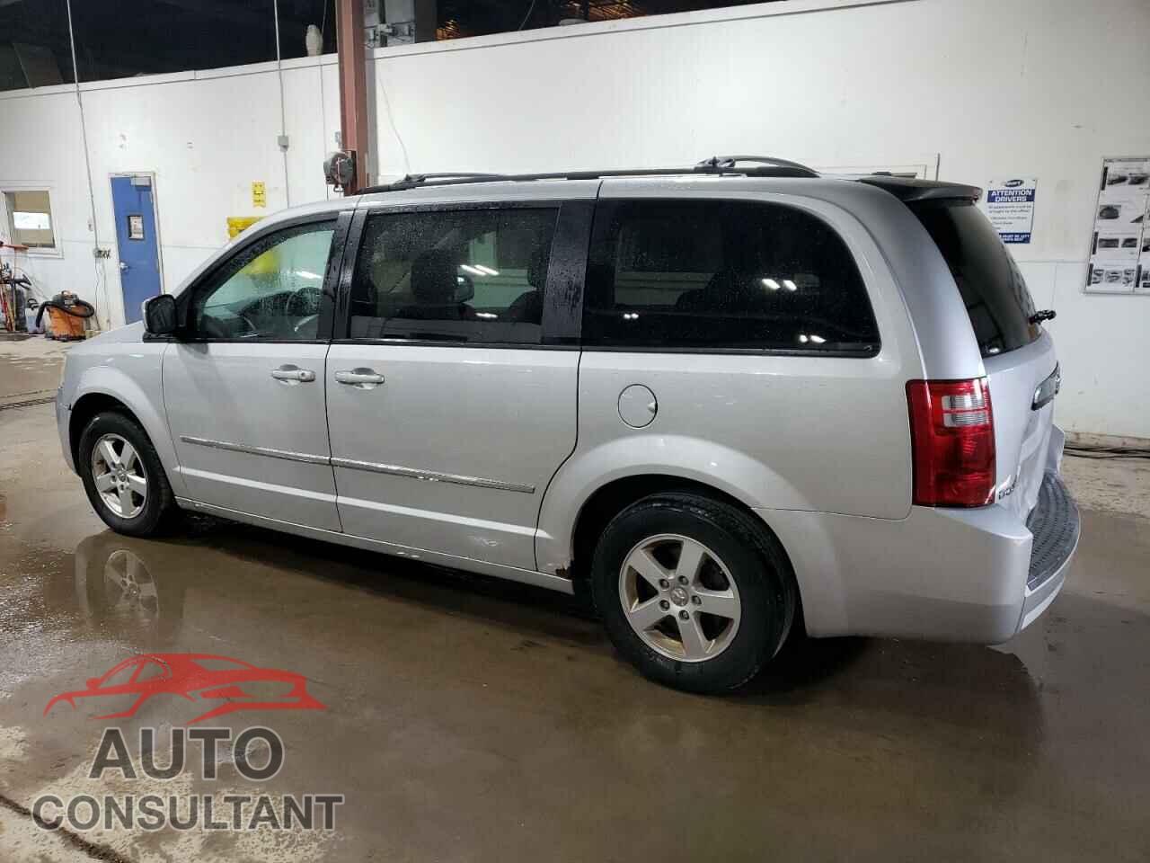 DODGE CARAVAN 2010 - 2D4RN5D11AR367640