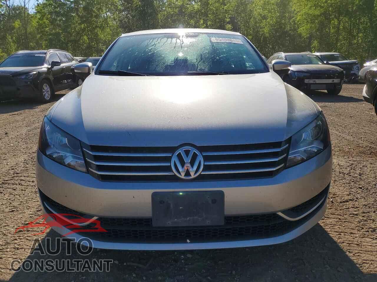 VOLKSWAGEN PASSAT 2014 - 1VWAH7A34EC019118