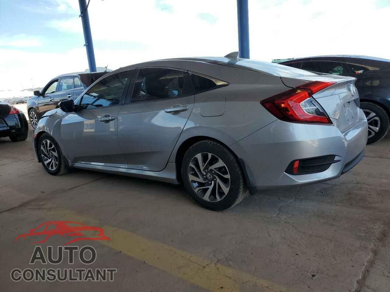 HONDA CIVIC 2017 - 19XFC2F70HE032015