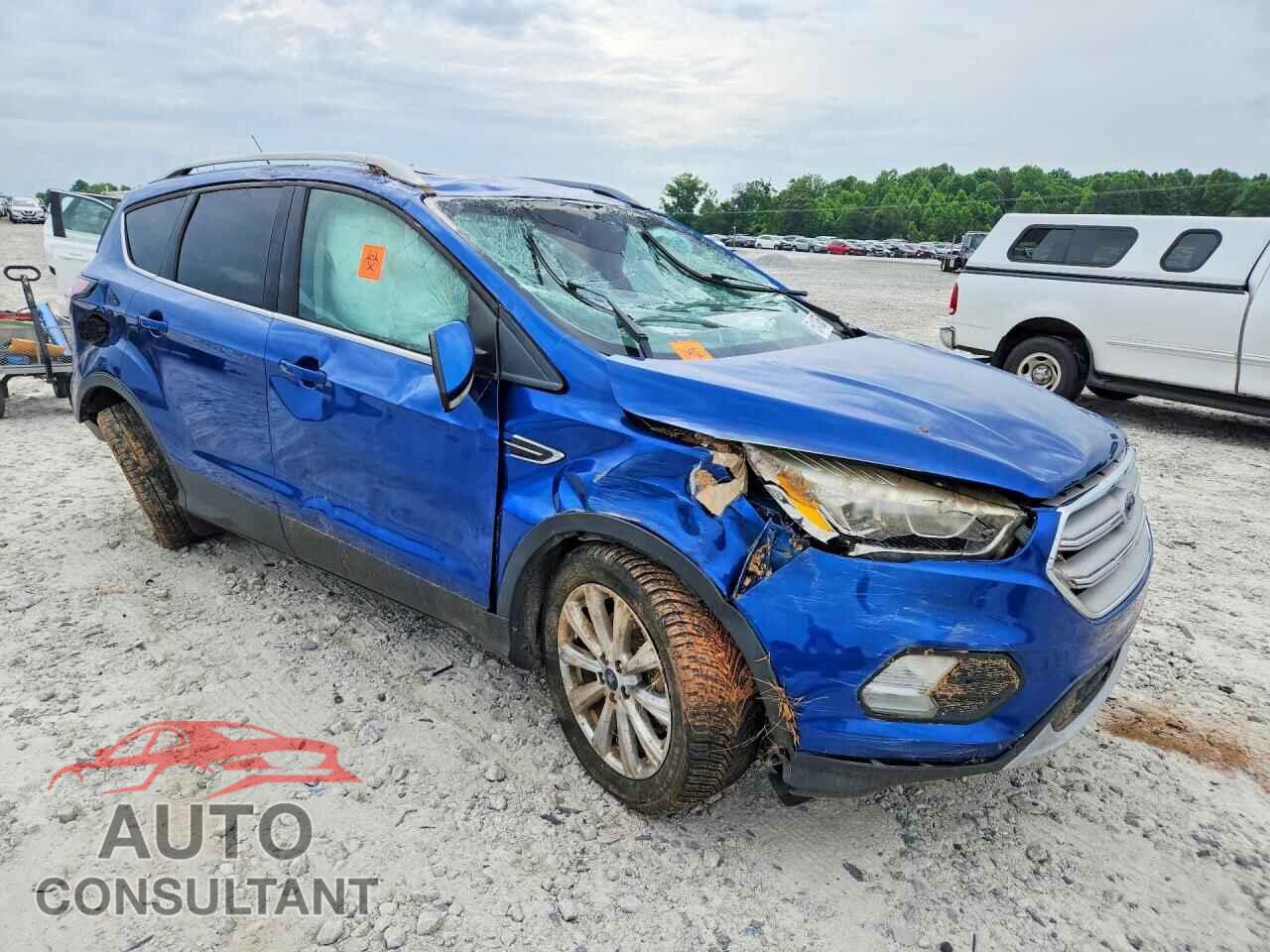 FORD ESCAPE 2017 - 1FMCU0J91HUD24332