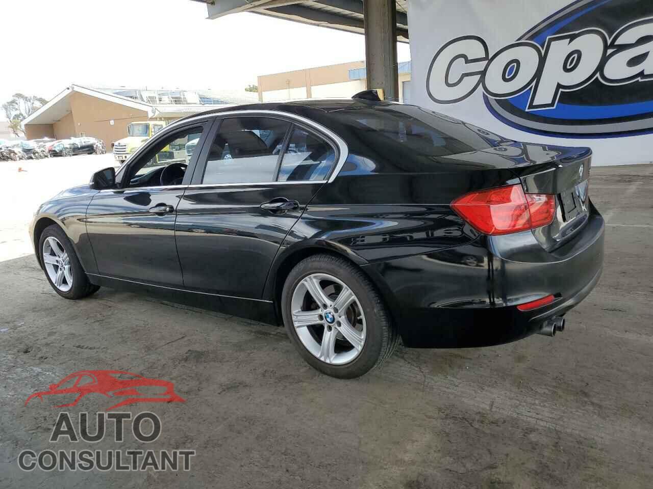 BMW 3 SERIES 2015 - WBA3C1C54FP851488