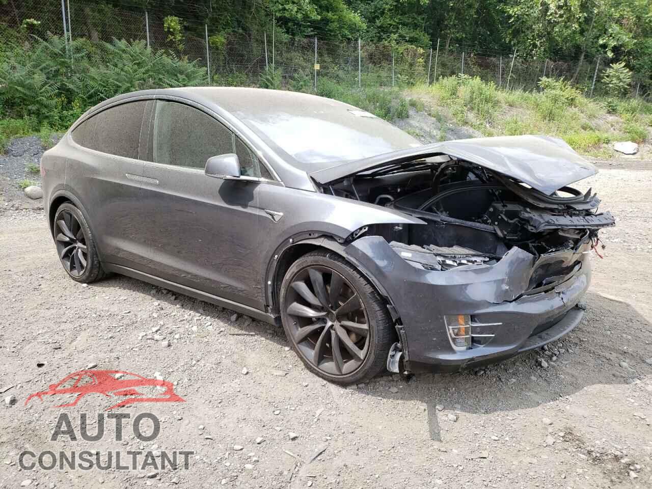 TESLA MODEL X 2018 - 5YJXCBE21JF133610