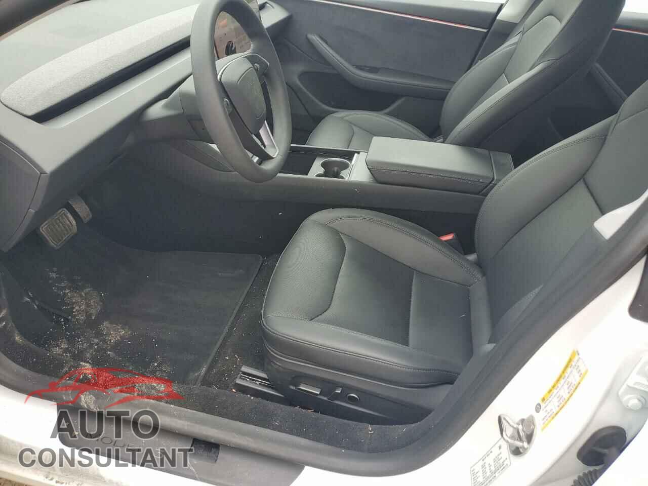 TESLA MODEL 3 2024 - 5YJ3E1EB2RF797302