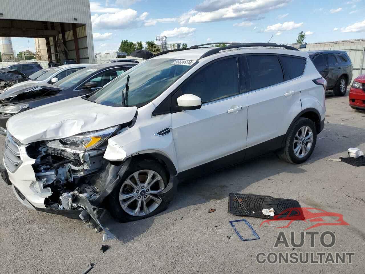 FORD ESCAPE 2017 - 1FMCU9GDXHUC17571
