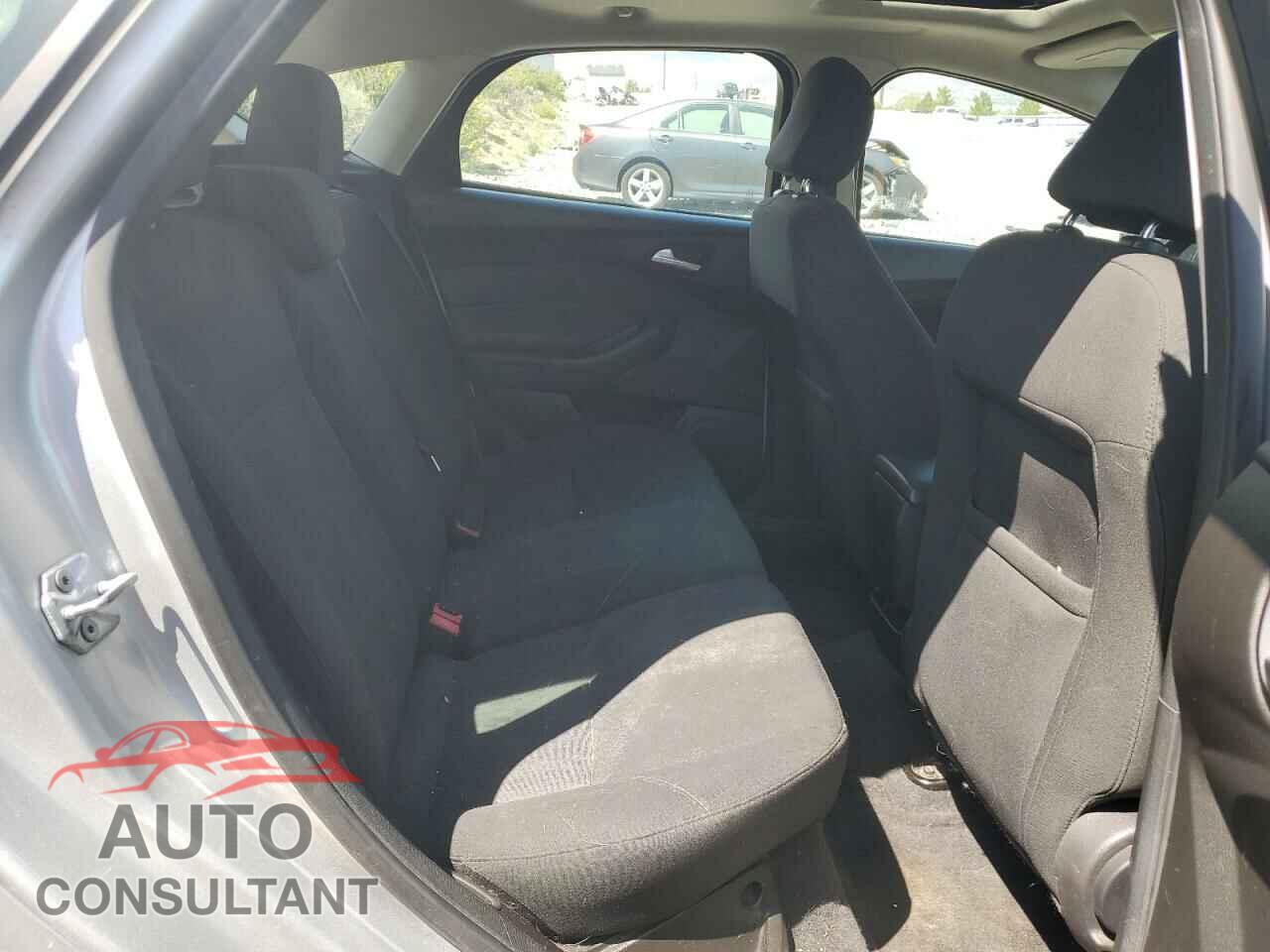 FORD FOCUS 2016 - 1FADP3K21GL297906