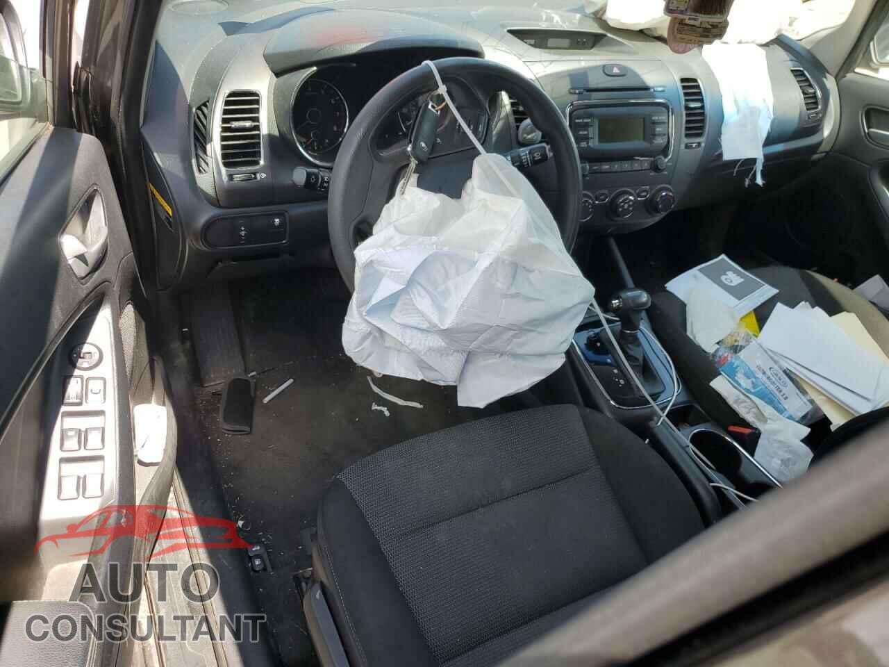 KIA FORTE 2017 - 3KPFK4A79HE066363