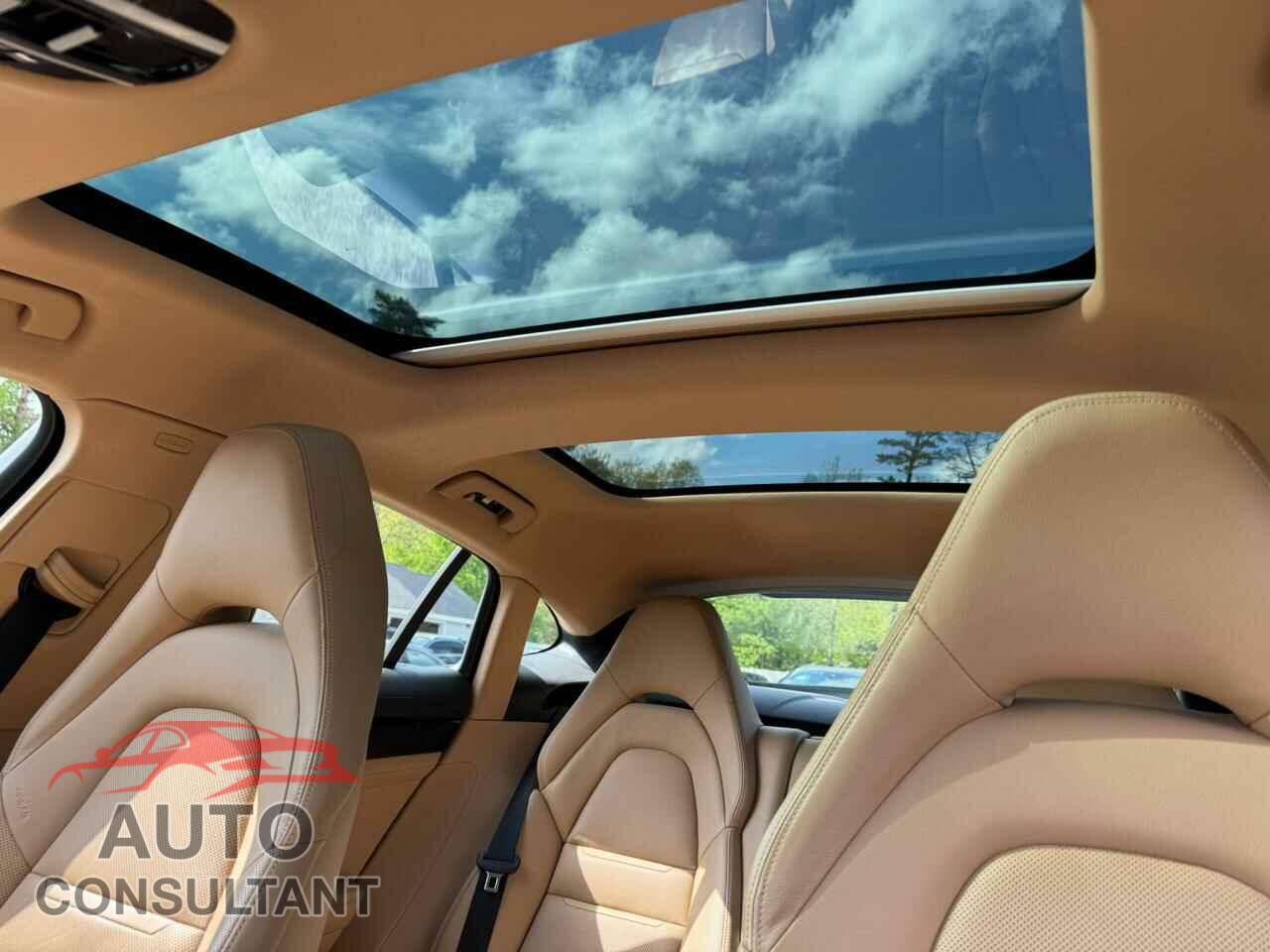 PORSCHE PANAMERA 2019 - WP0AE2A73KL124651