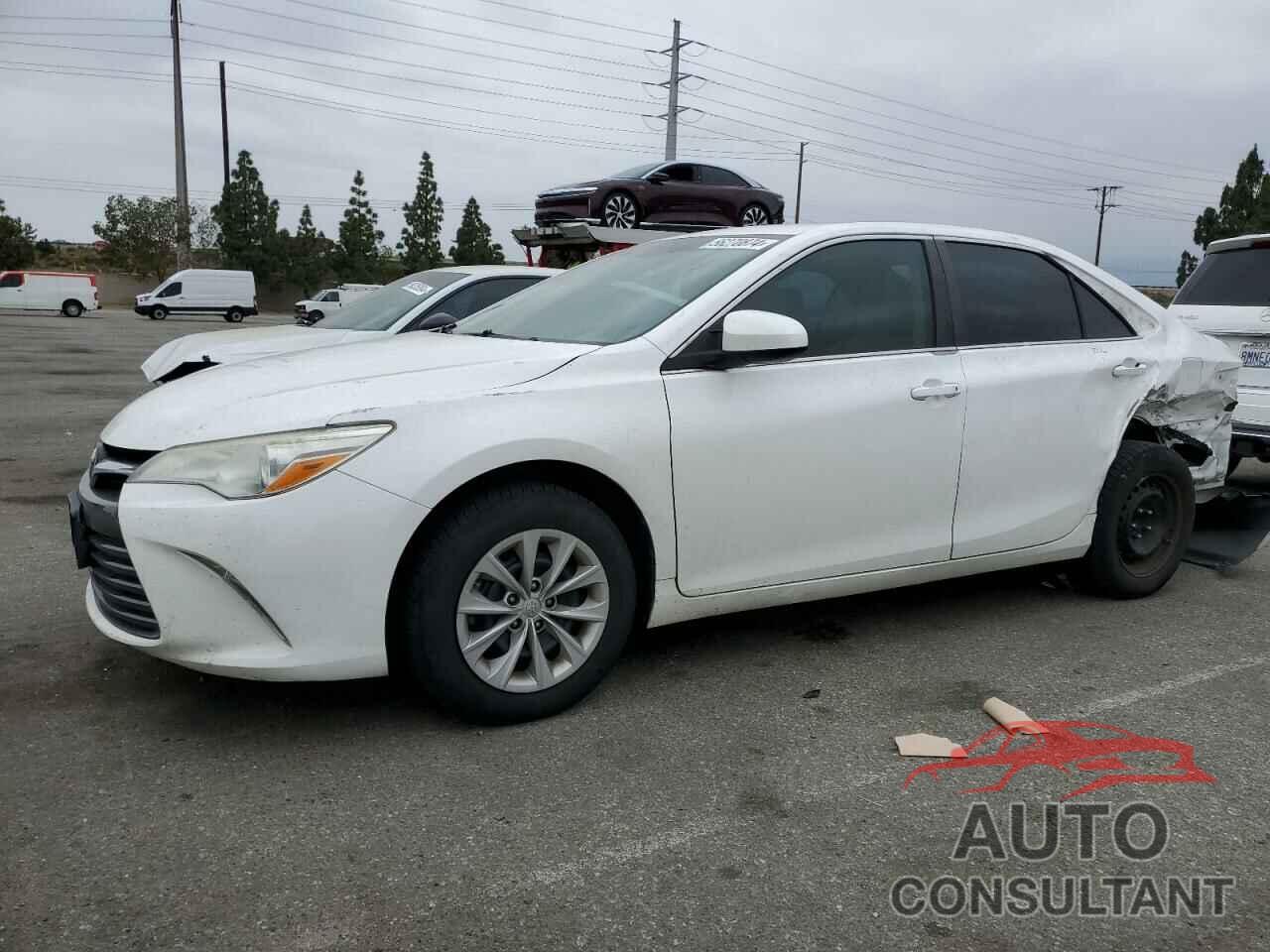 TOYOTA CAMRY 2016 - 4T4BF1FK7GR572208