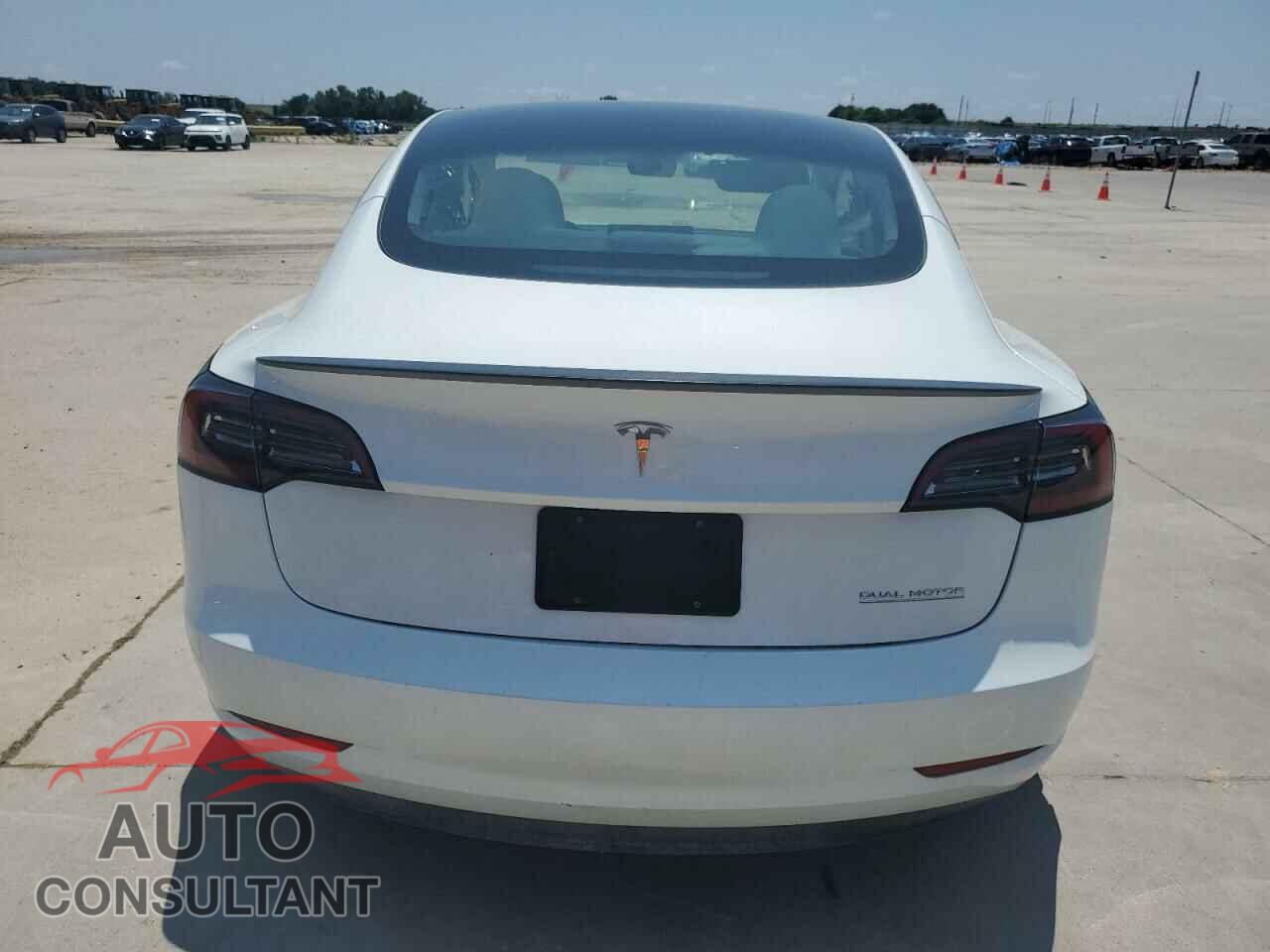 TESLA MODEL 3 2023 - 5YJ3E1EC0PF632743