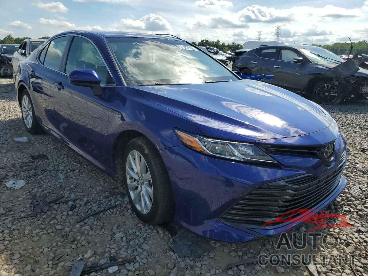 TOYOTA CAMRY 2018 - JTNB11HK6J3017205