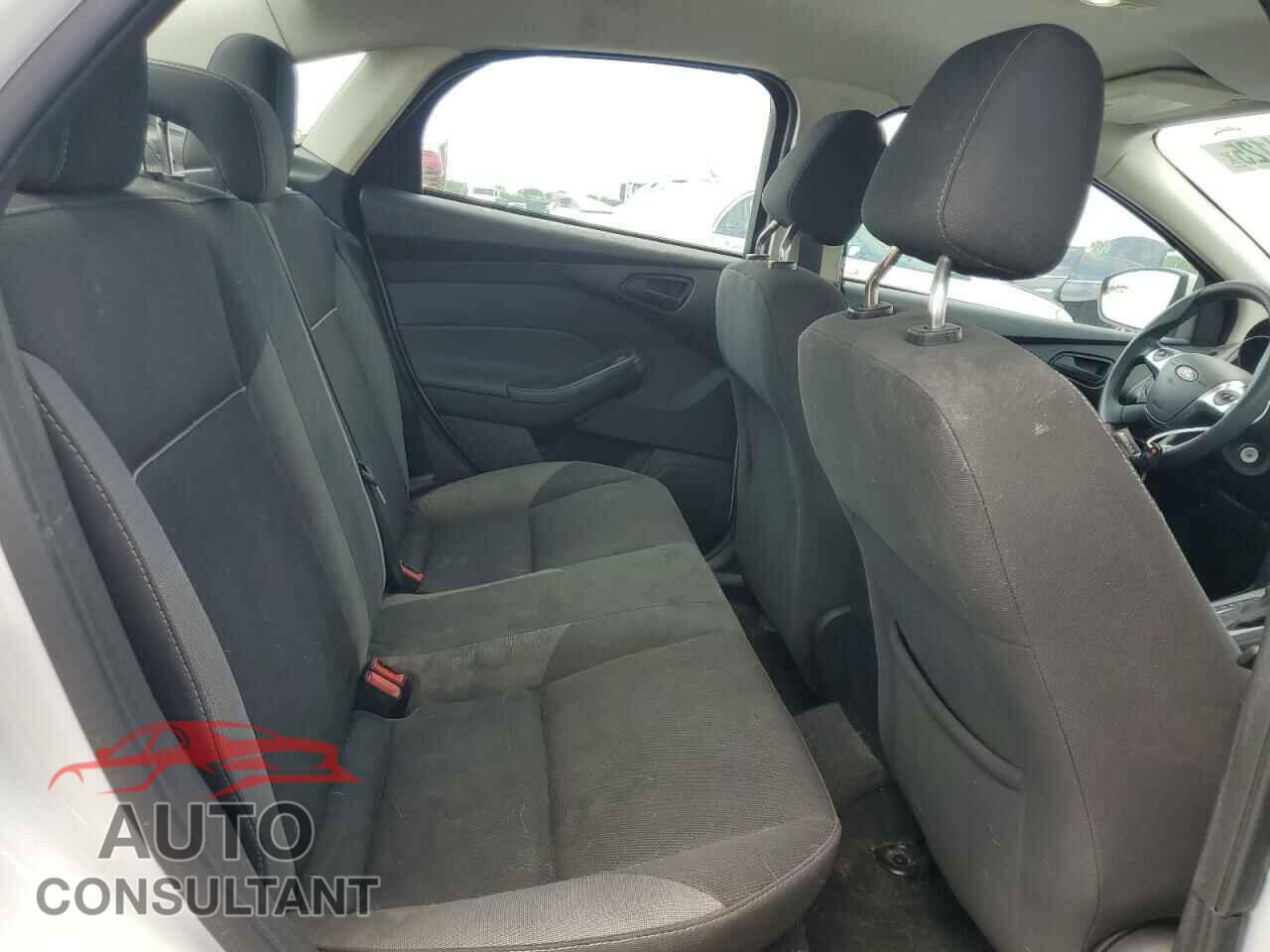 FORD FOCUS 2012 - 1FAHP3F23CL306630