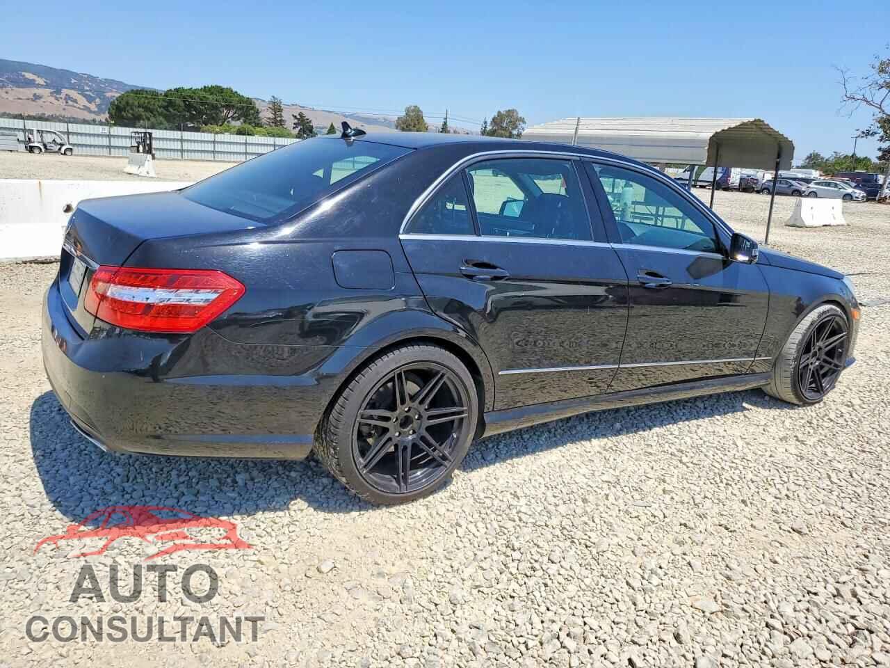 MERCEDES-BENZ E-CLASS 2011 - WDDHF5GB4BA304263