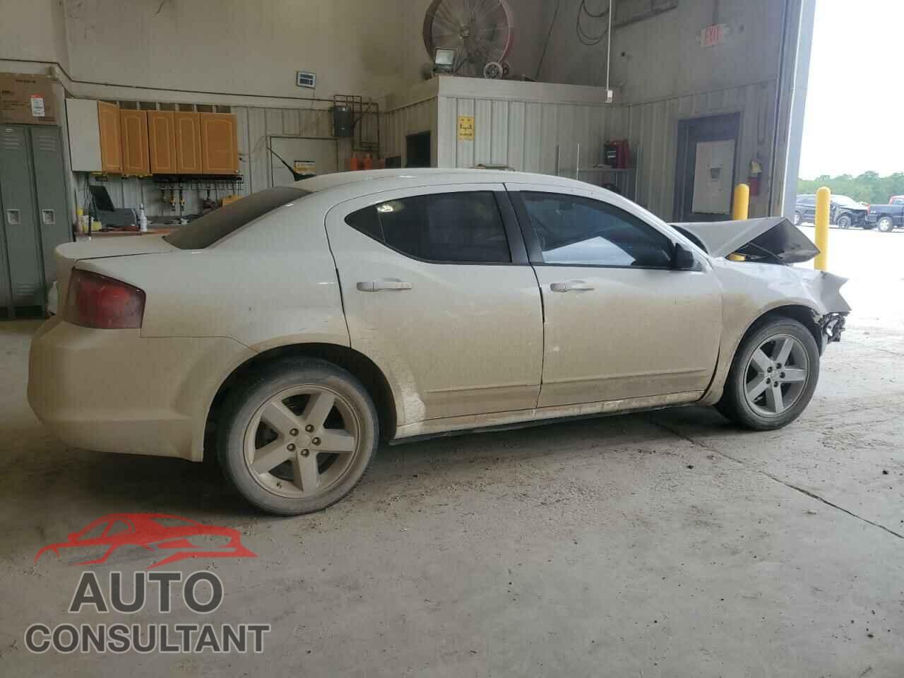 DODGE AVENGER 2011 - 1B3BD4FB9BN556117