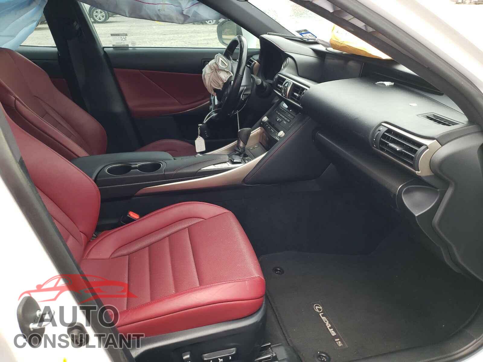 LEXUS IS 2017 - JTHBE1D22H5029010