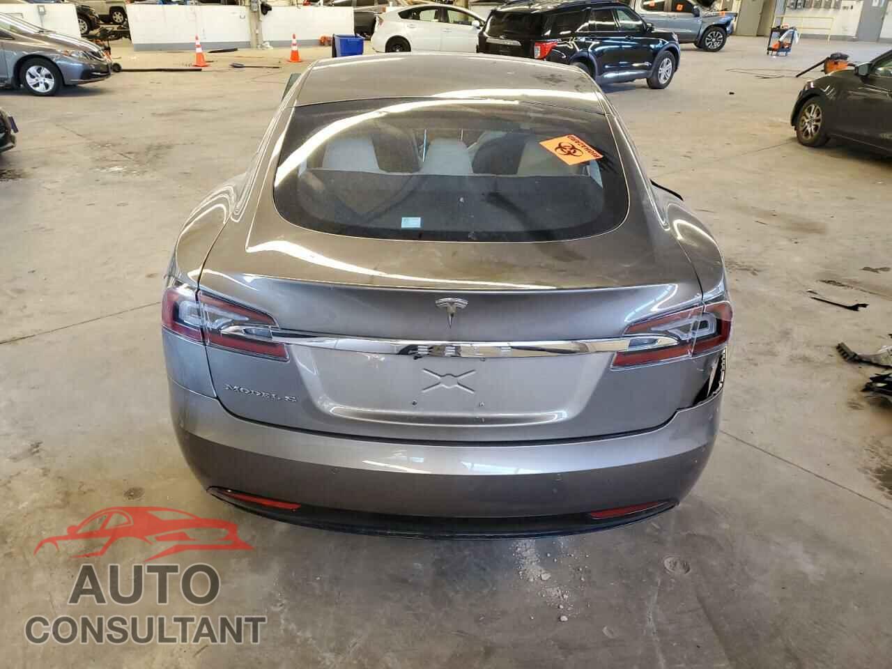 TESLA MODEL S 2016 - 5YJSA1E18GF149876
