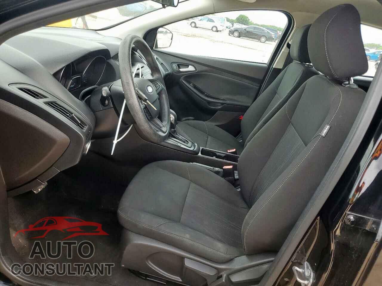 FORD FOCUS 2017 - 1FADP3K2XHL220565